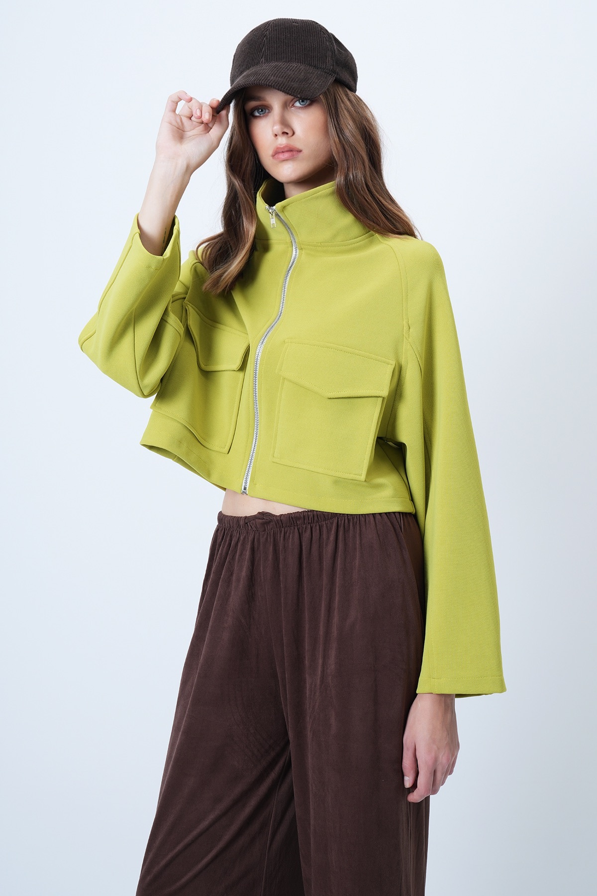 Trend Alaçatı Stili  Kadın Fıstık Yeşili Dik Yaka Çift Cepli Reglan Kol Ceket ALC-X14409 - Görsel 7