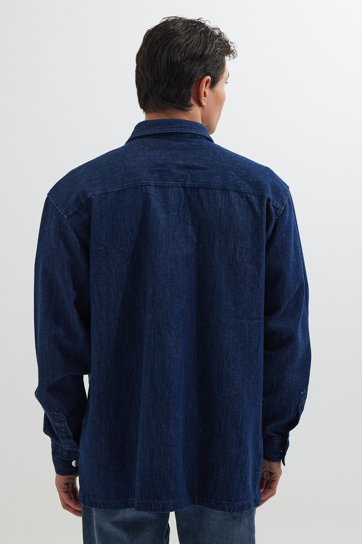 Tudors  Unisex Oversize Geniş Kesim Denim Kot Çift Cepli Lacivert Overshirt Ceket Tarzı Gömlek - Görsel 8