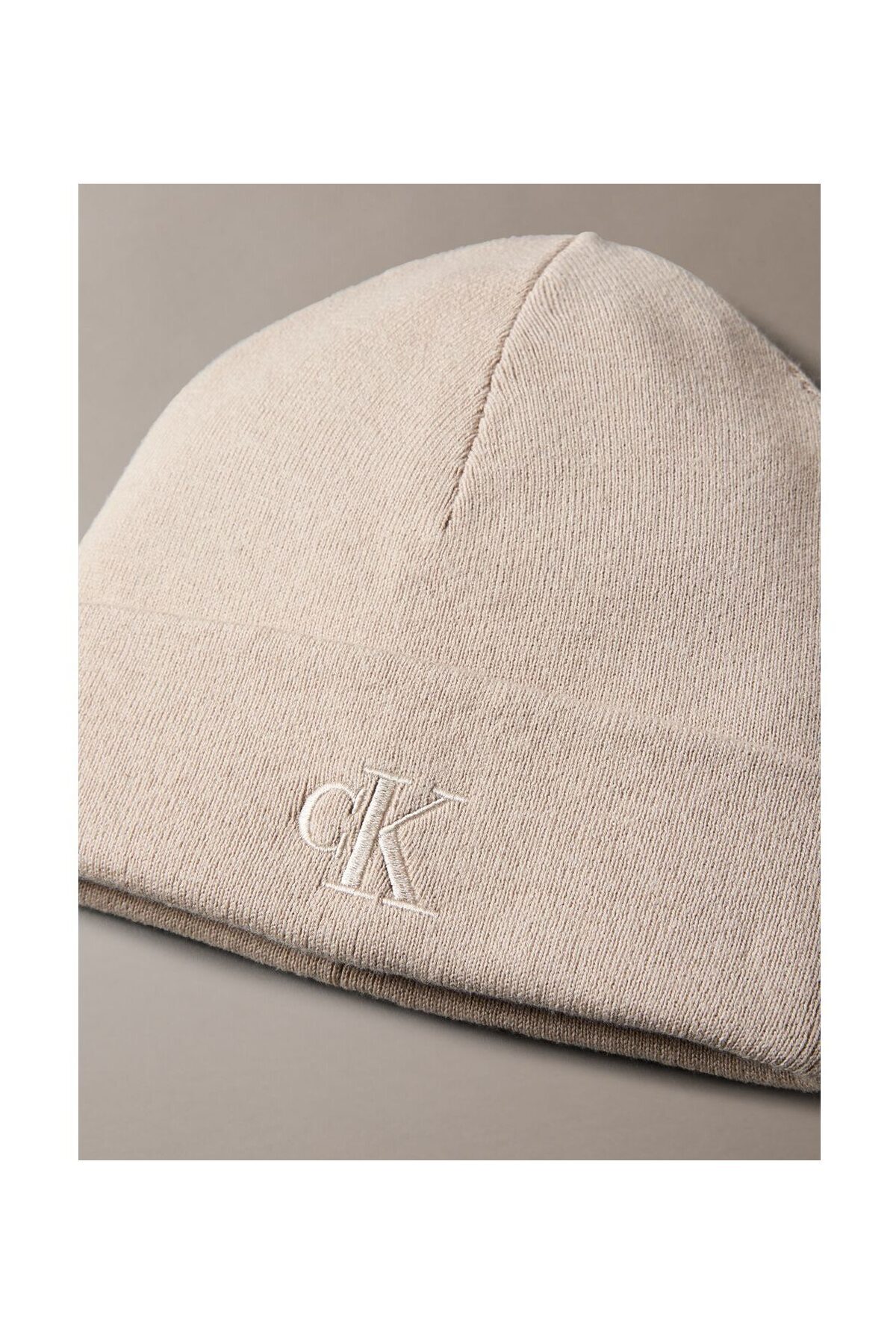 Calvin Klein CK finom bordázott sapka