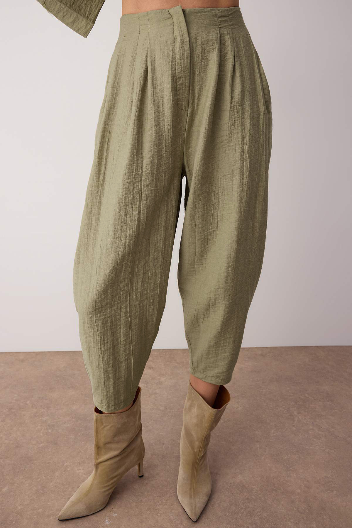 Trendyolmilla  Haki Kruvaze Kimono Pantolon Dokuma Alt - Üst Takım TWOAW26AU00067 - Görsel 3