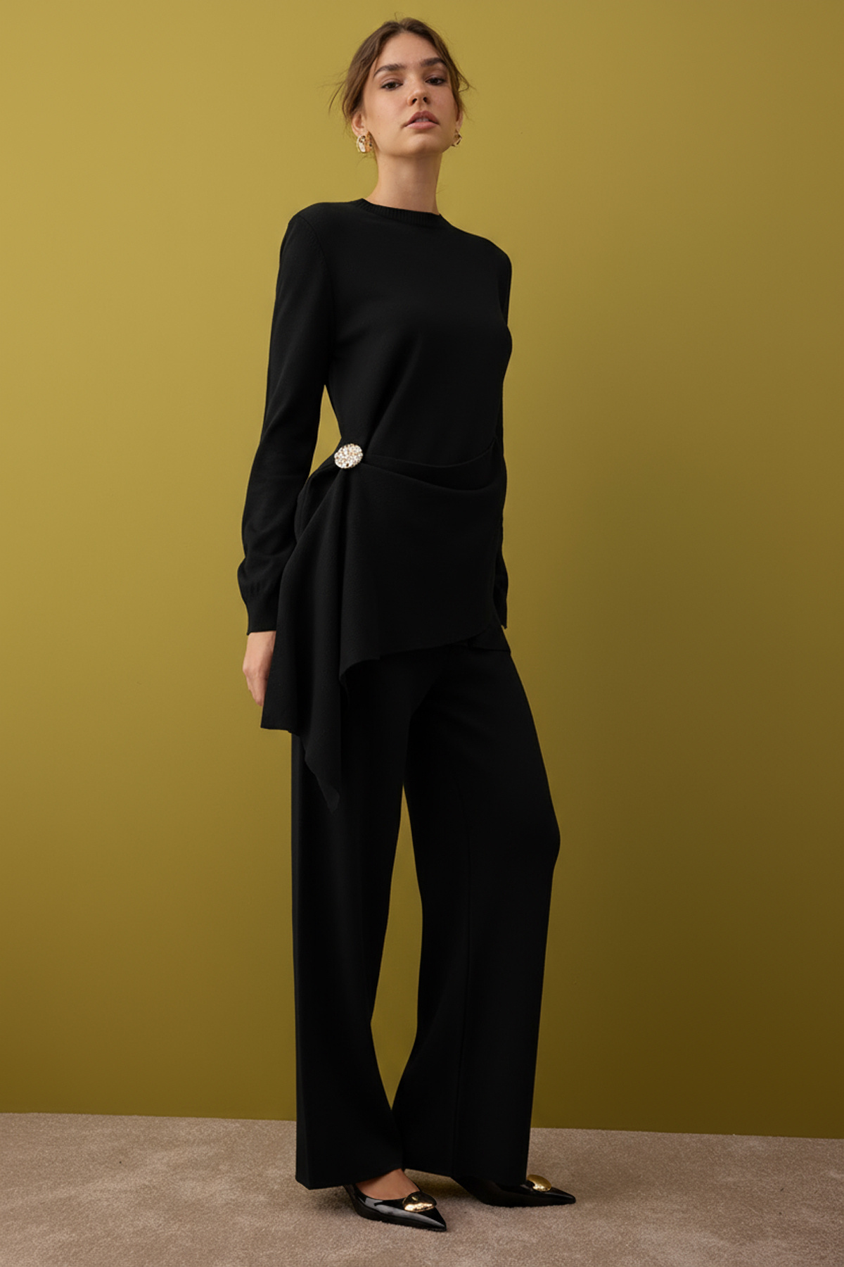 Trendyol Modest Schwarzes, normales, doppellagiges, flaches Trikot-Hijab-Unterteil – Oberteil-Set TCTAW26US00026