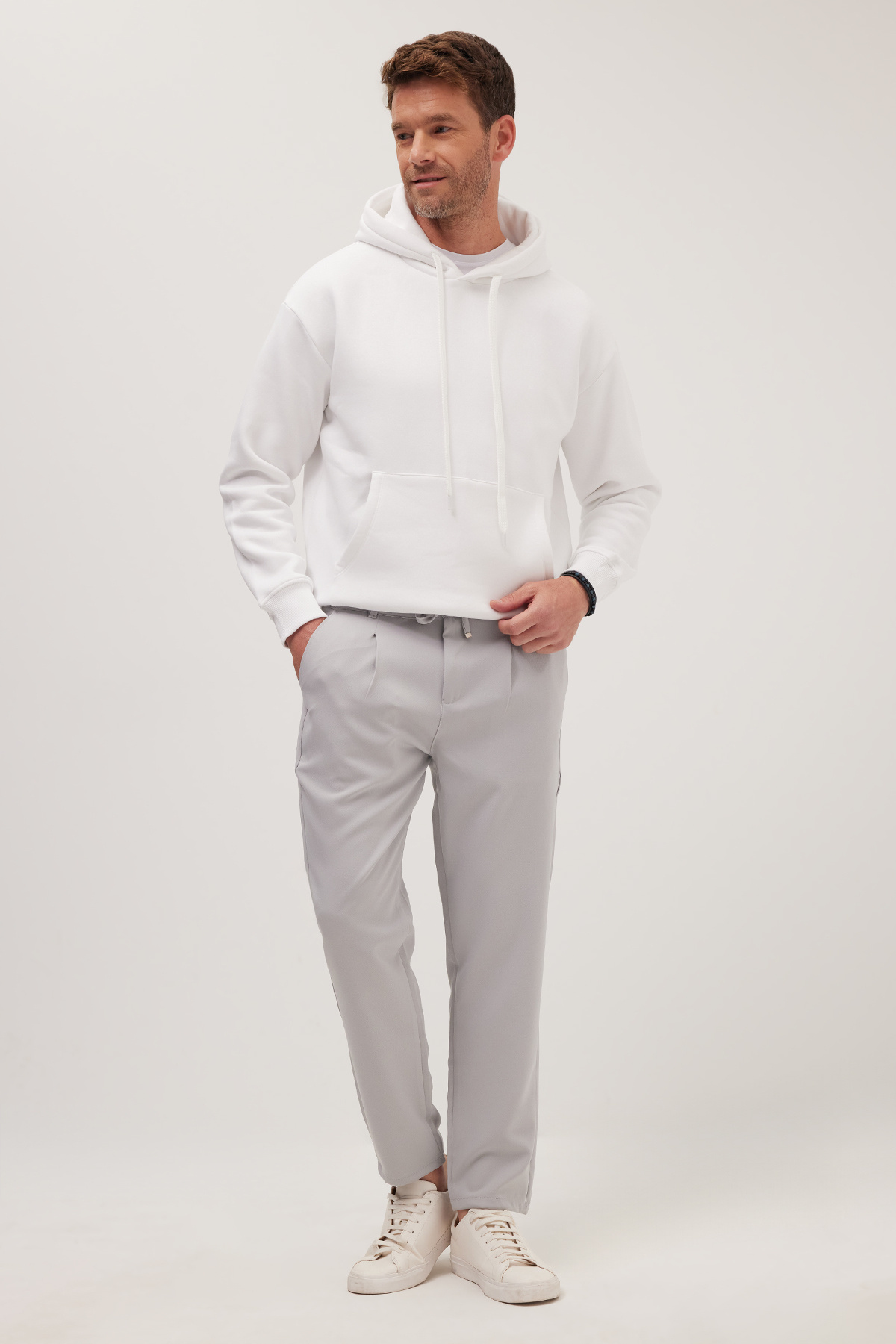 Tudors  Erkek Slim Fit Dar Kesim Lastikli Bel Bağcık Detaylı Pileli Gri Pantolon - Görsel 5