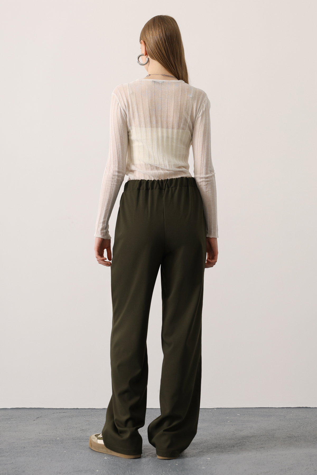 Trendyolmilla  Haki Beli Lastikli Wide Leg/Geniş Paça Pantolon TWOAW26PL00132 - Görsel 4