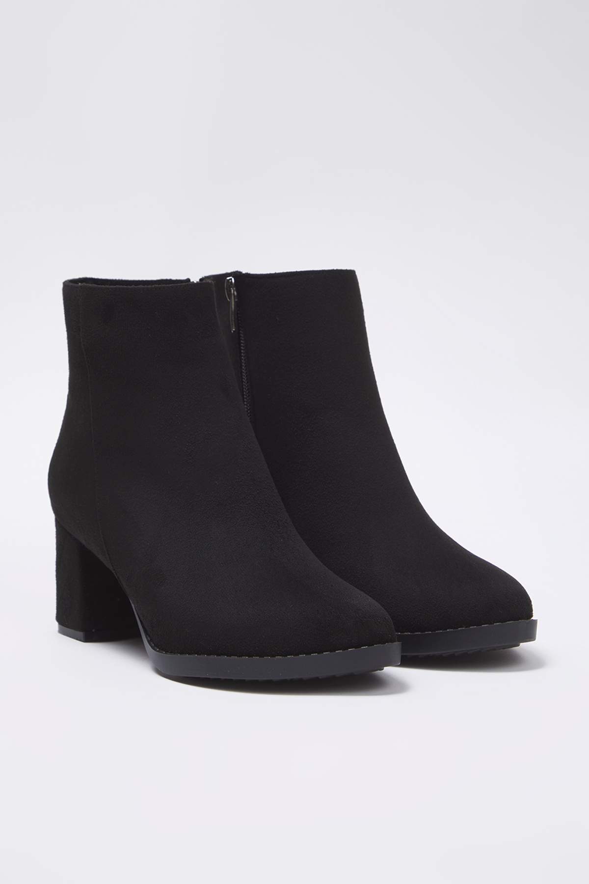 trendyol-shoes-womens-boots-booties