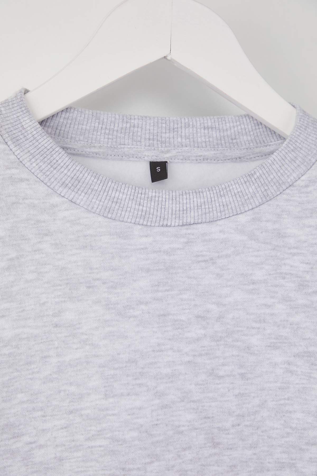 Trendyolmilla  Kar Melanj Oversize/Rahat Kesim Basic Bisiklet Yaka Kalın/İçi polarlı Örme Sweatshirt TWOAW24SW00102 - Görsel 6