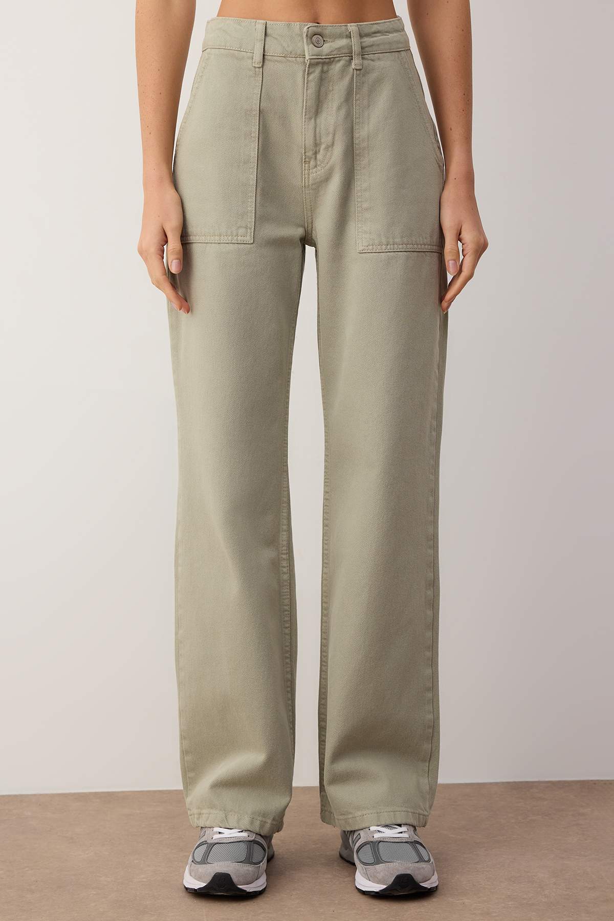 Trendyol Collection Dżinsy z szeroką nogawką i wysokim stanem, z kieszeniami w kształcie kamienia TWOAW22JE0595