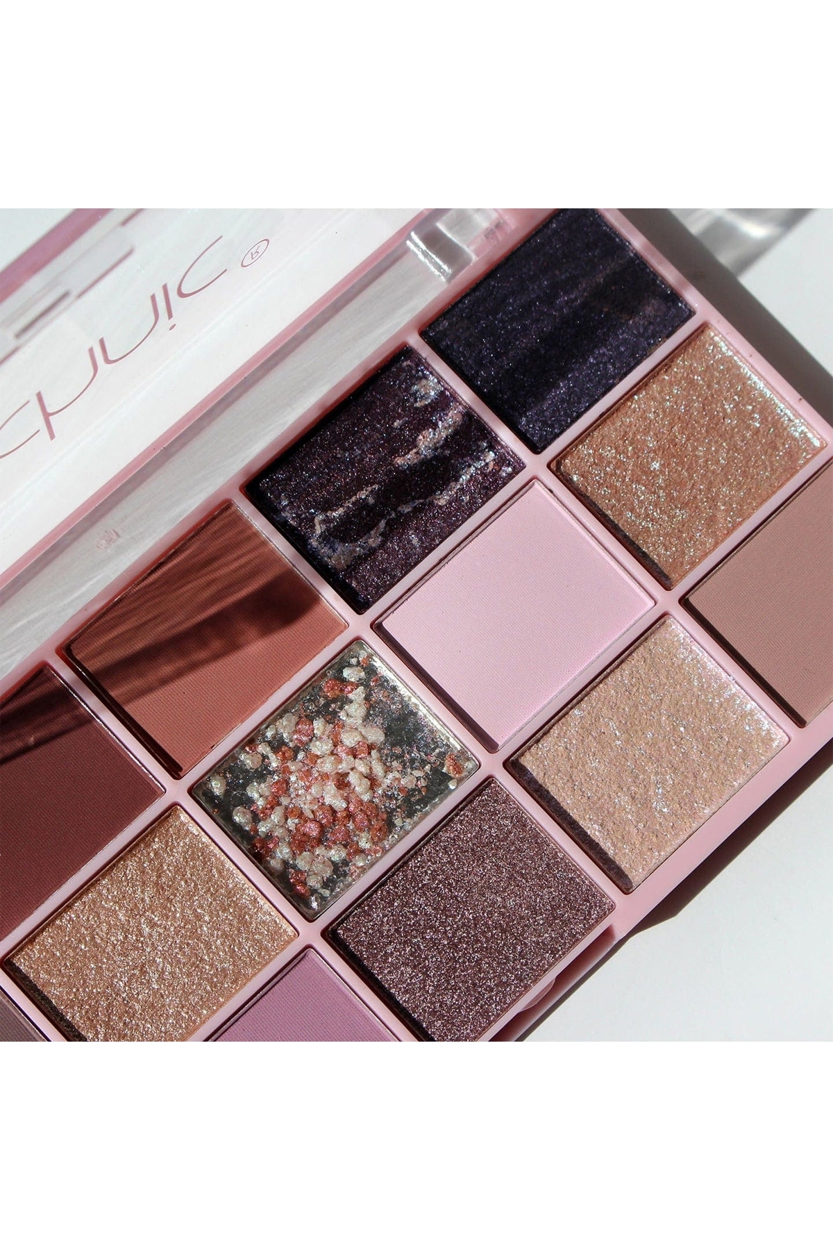 Technic Unconditional 15-Piece Eyeshadow Palette Set- Trendyol