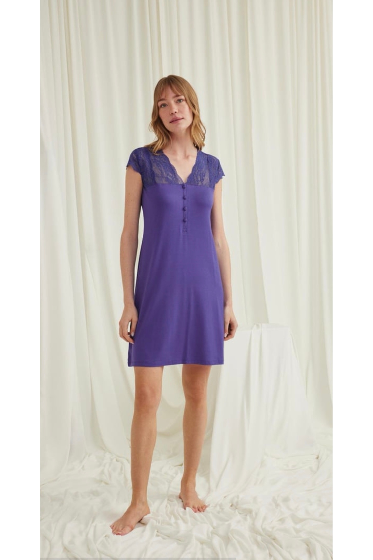 NightLove Monamise Yakası Dantelli Önü Düğmeli Gecelik 18575