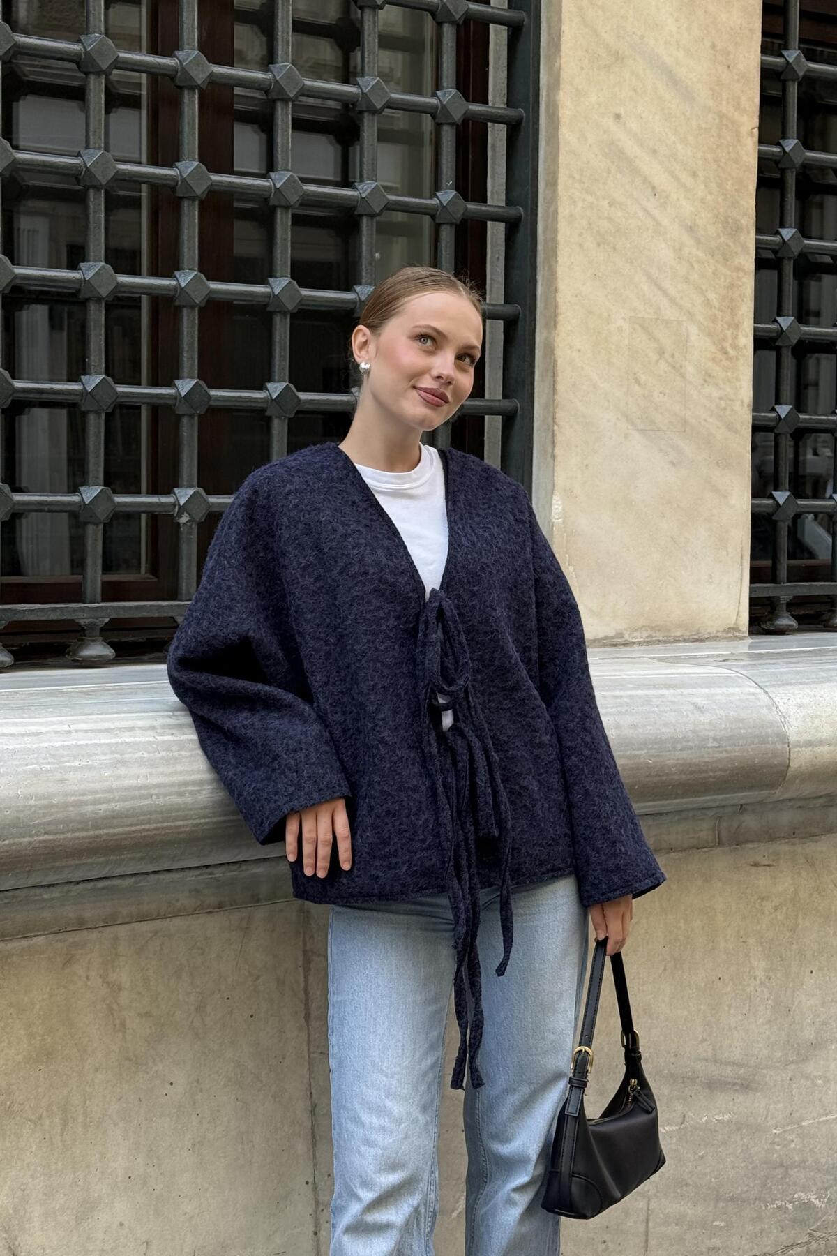 Raneel Kazançlı Alışveriş  Kırçıllı Çift Düğme Bağlamalı Kaşe Ceket Lacivert - Görsel 4