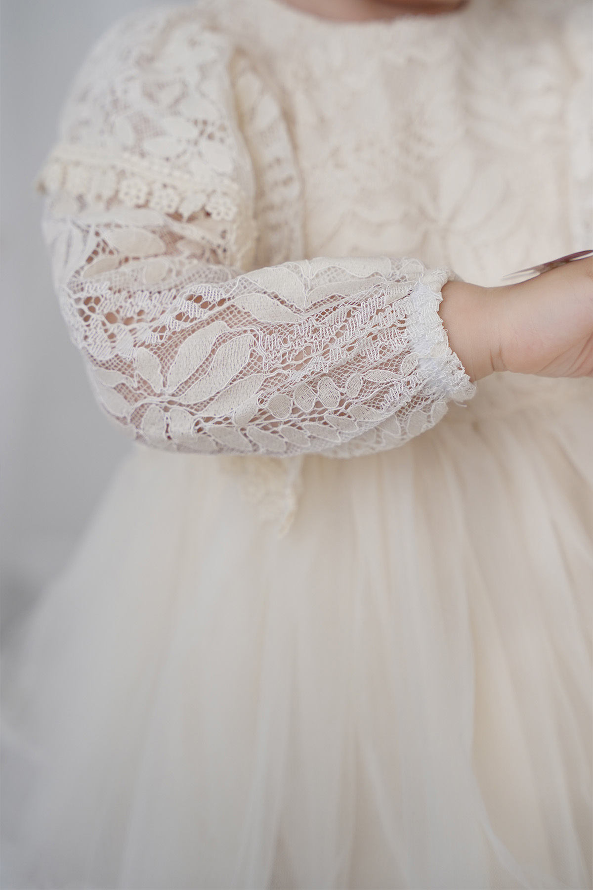 ALYRA Kız Bebek Elbise Dantelli Tüllü Tütü Doğum Günü Özel Gün Düğün Parti Pamuklu Abiye Kız Çocuk Elbise fotoğrafı 3 (önizleme)