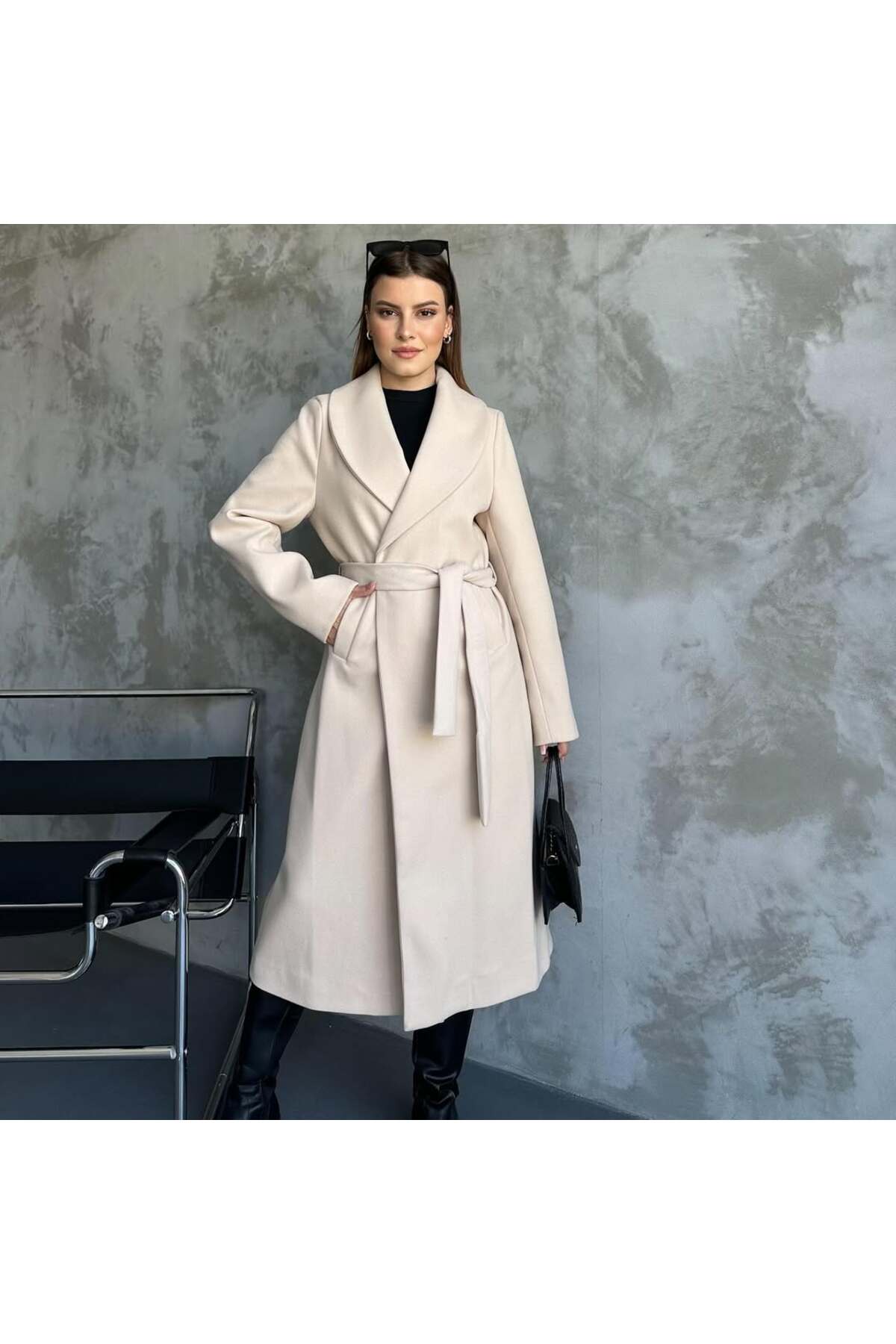 Fibula  Şal yaka kaşe manto