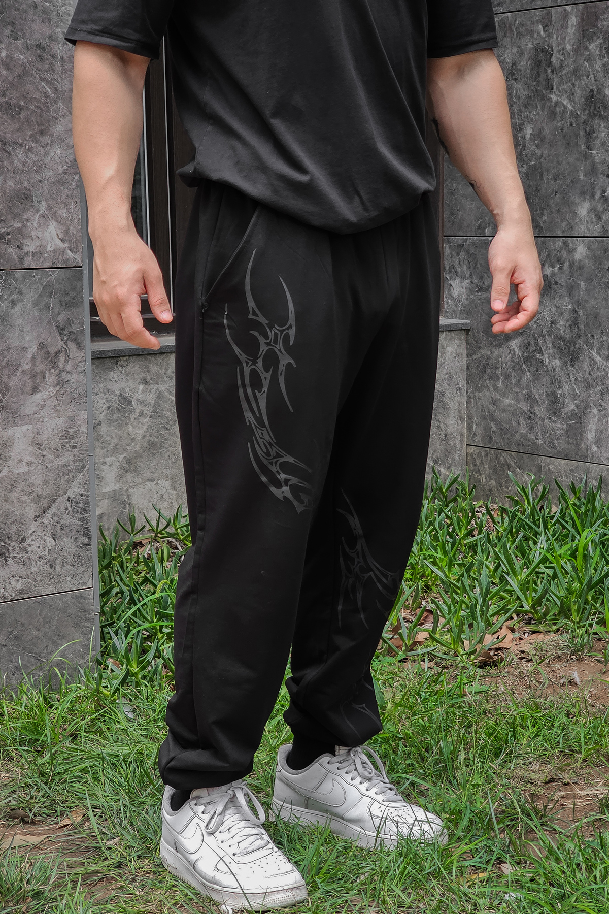 Liber  Shadow Serpent - Erkek Siyah Eşofman Altı Lastikli Paça Rahat Kesim Cepli Jogger - Görsel 3