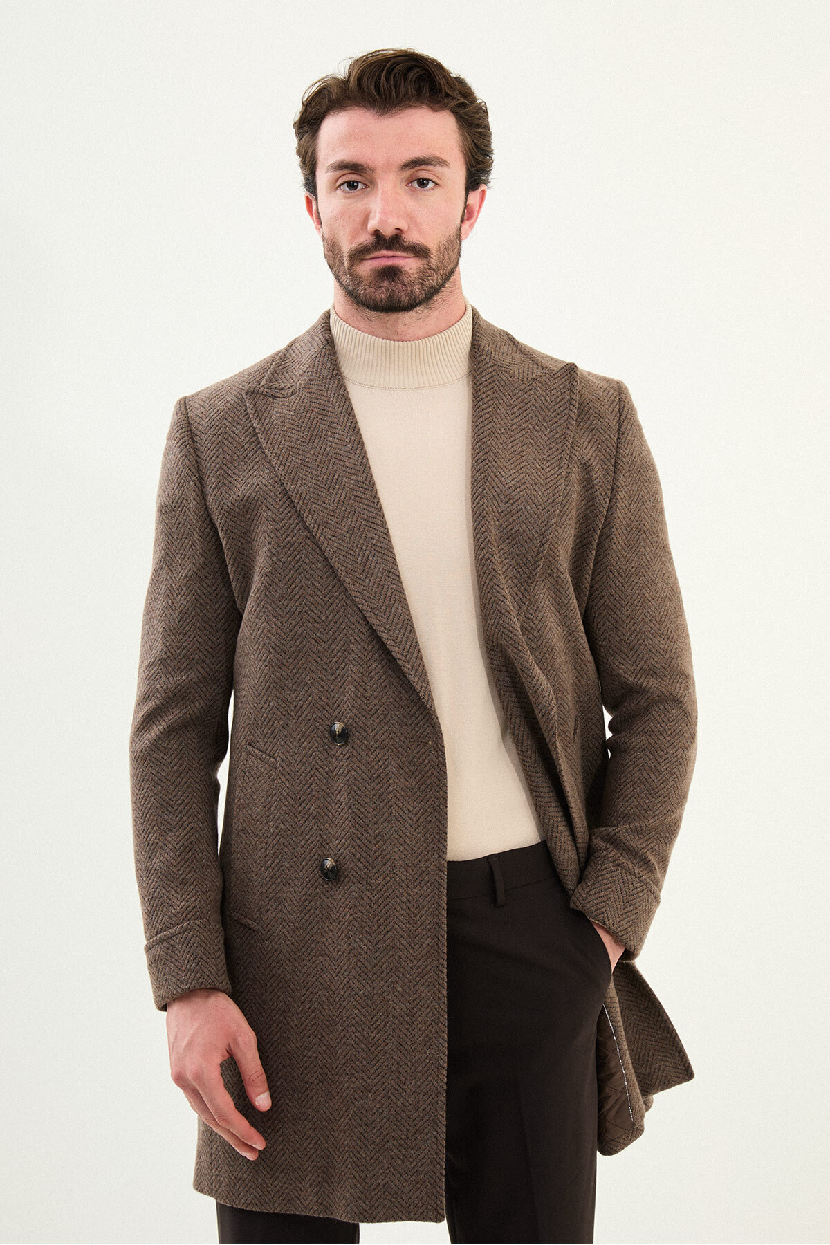 Desenli Slim Fit Geniş Yaka Kruvaze Yün Erkek Kaban Kahve - 21321.25K — رنگارنگ — تصویر 4 از 6