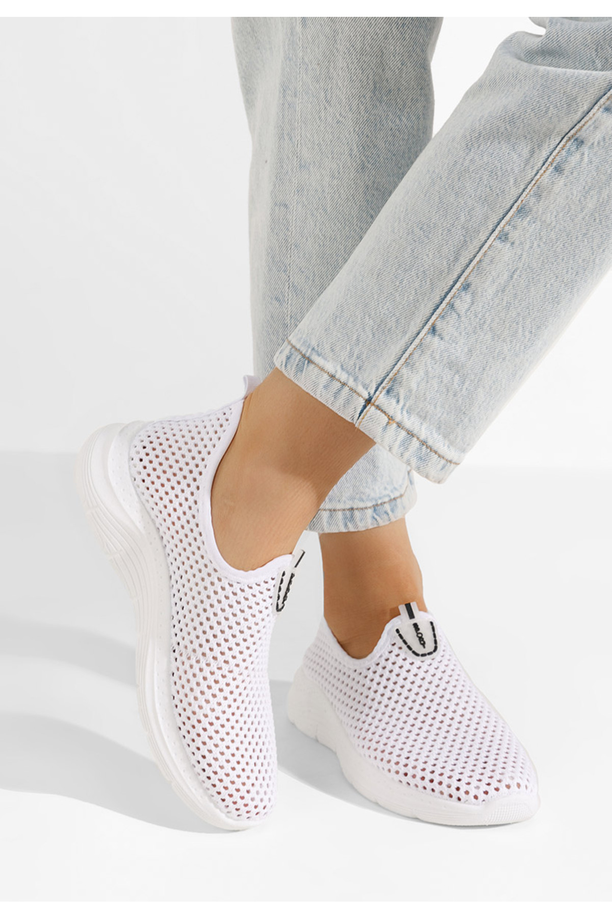B T Shoes Bílé slip on tenisky Kadrina