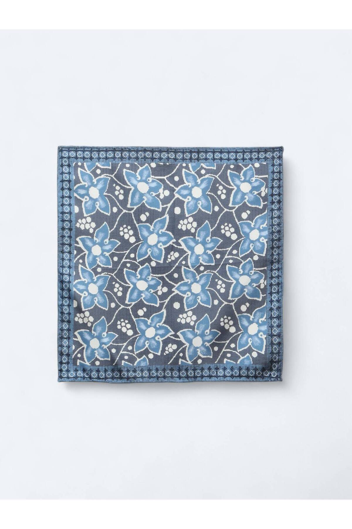 دستمال آبی Kip