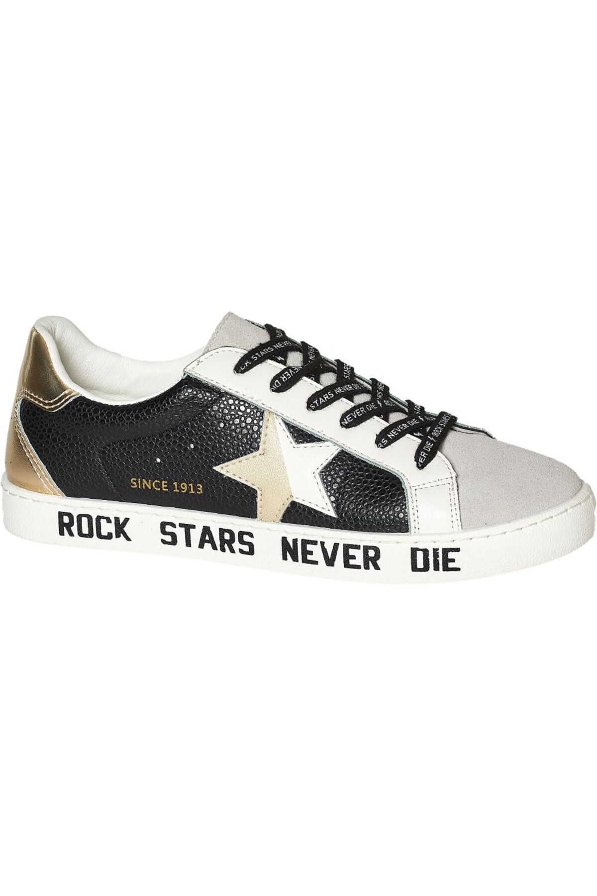 گریس لند کفش کتانی