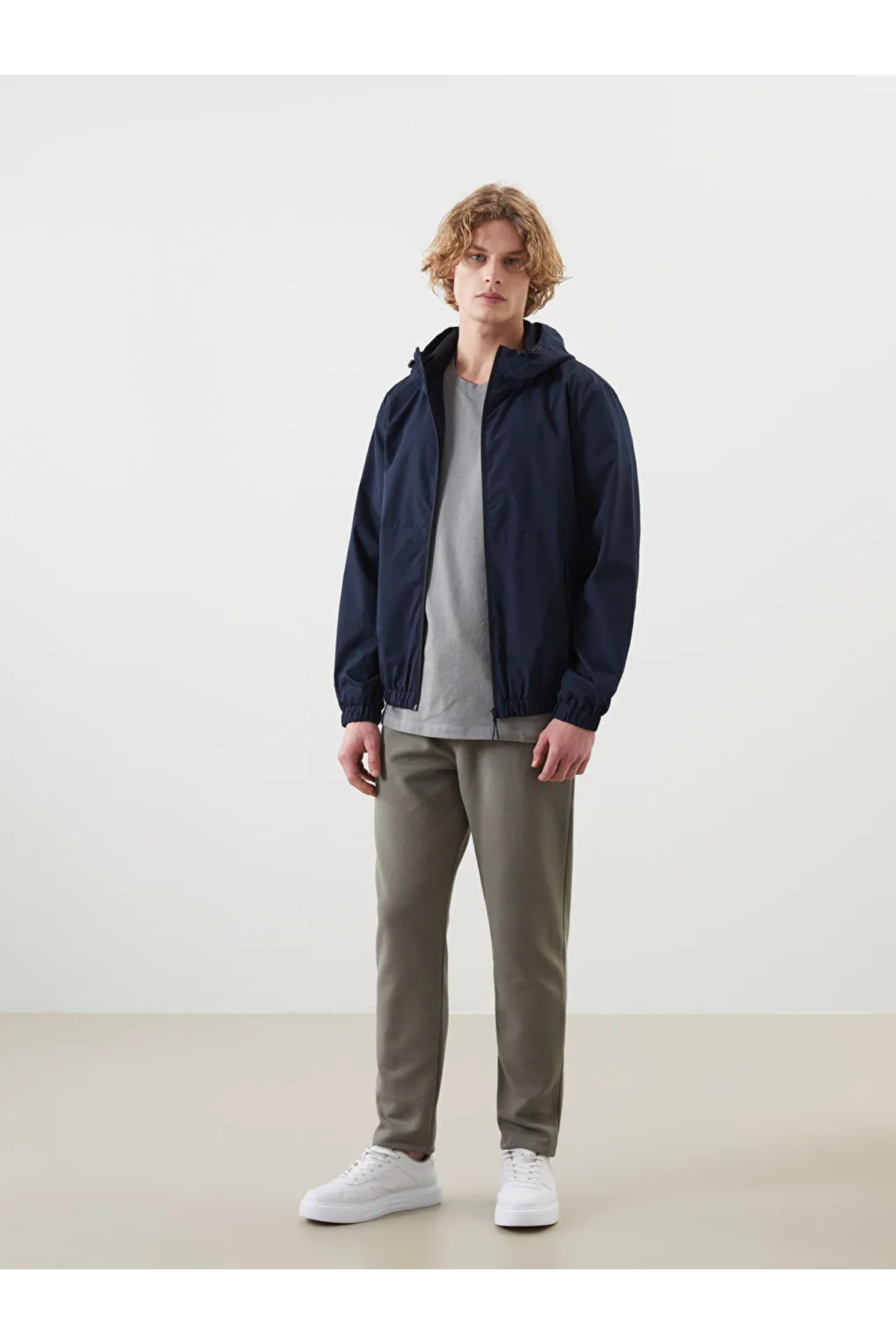 LC Waikiki  XSIDE Standart Kalıp Kapüşonlu Erkek Yağmurluk - Görsel 2