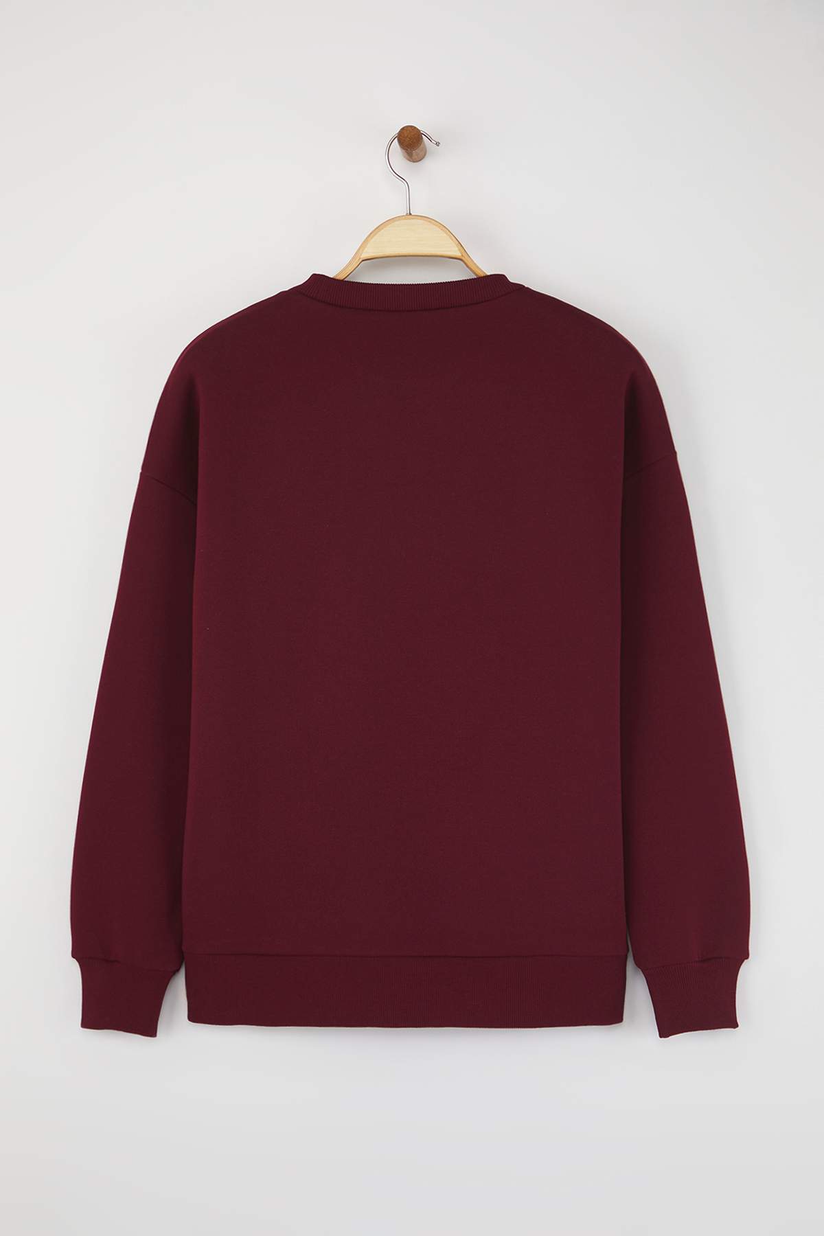 Trendyolmilla  Bordo Slogan Nakışlı Oversize/Geniş Kalıp Örme Sweatshirt TWOAW26SW00048 - Görsel 6