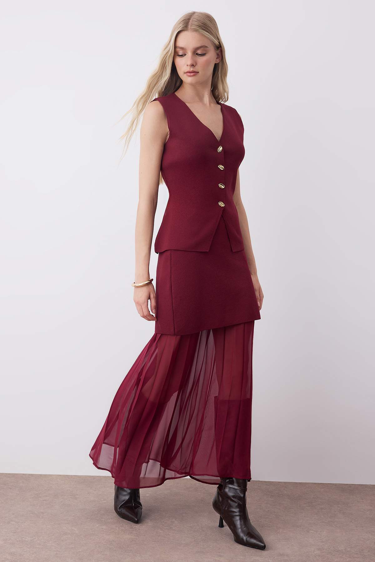 Trendyolmilla  Bordo Astar Garnili Detaylı Triko Alt - Üst Takım TWOAW26AU00026