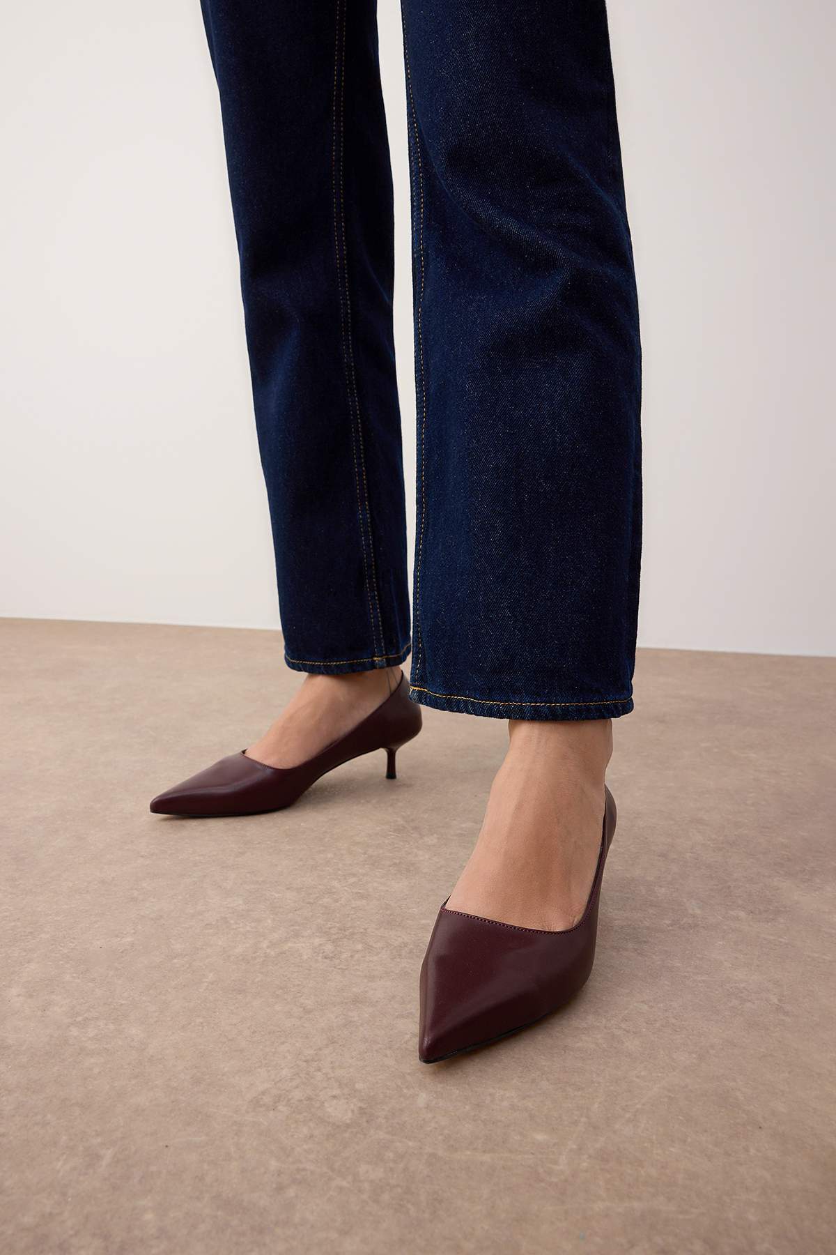 Trendyolmilla Shoes Bordo Sivri Burun Kadın 4 cm Kitten Topuklu