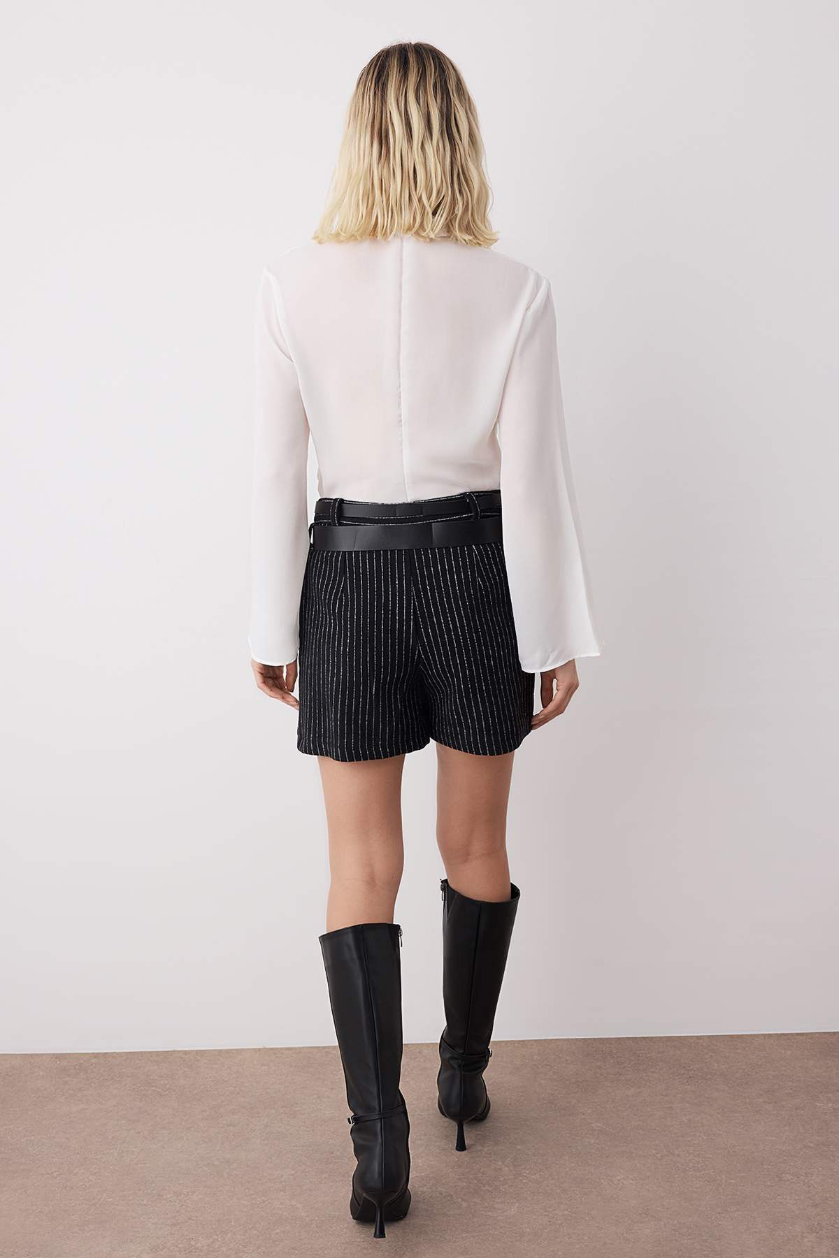 Trendyolmilla  Antrasit Kaşe Çift Kemerli City Boy Şort & Bermuda TWOAW26SR00017 - Görsel 6