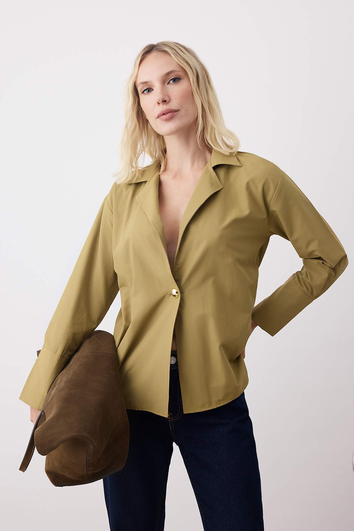 Trendyolmilla  Haki Gold Toka Detaylı Gömlek TWOAW26GO00061