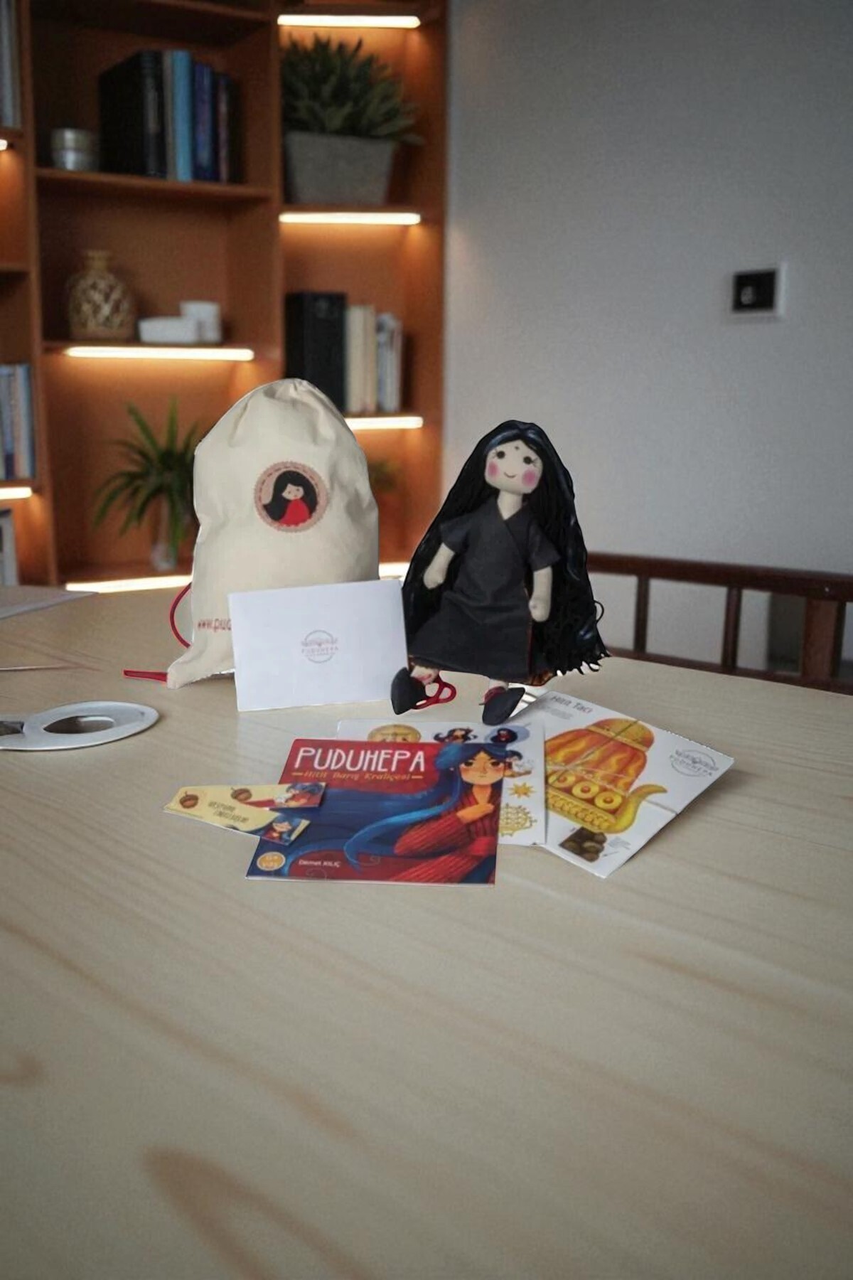 TOÇEV Puduhepa Ve Kız Kardeşleri/Puduhepa Ilham Seti fotoğrafı 2 (önizleme)
