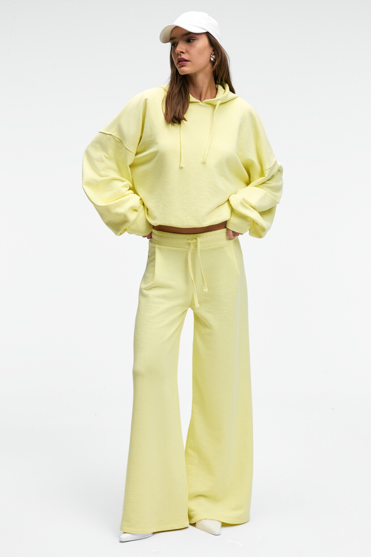 GRIMELANGE  OLVERA Kadın Kapüşonlu Etek Ucu Balon Oversize Sarı Sweatshirt - Görsel 5