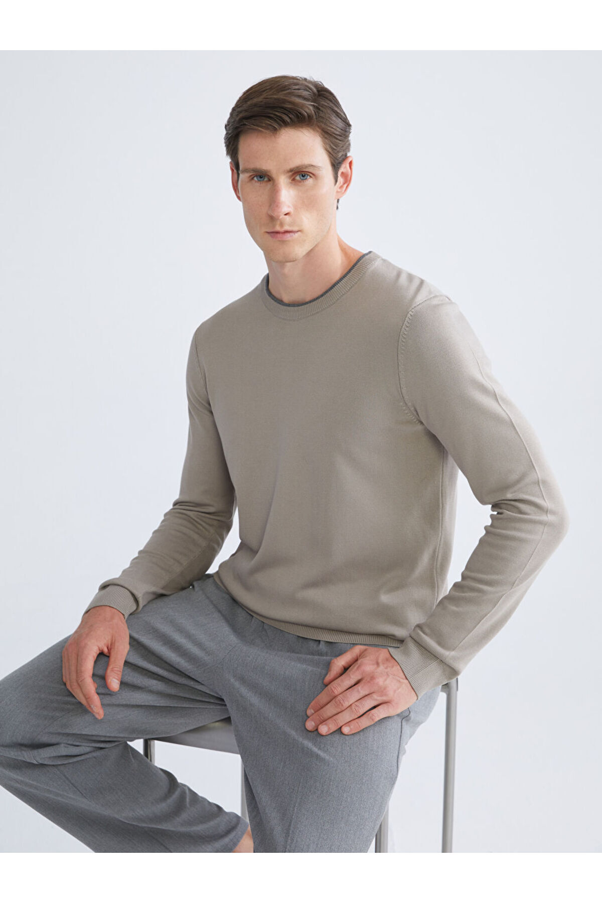 بافت و پلیور ال سی وایکیکی W5GF29Z8 بافت و پلیور ال سی وایکیکی W5GF29Z8