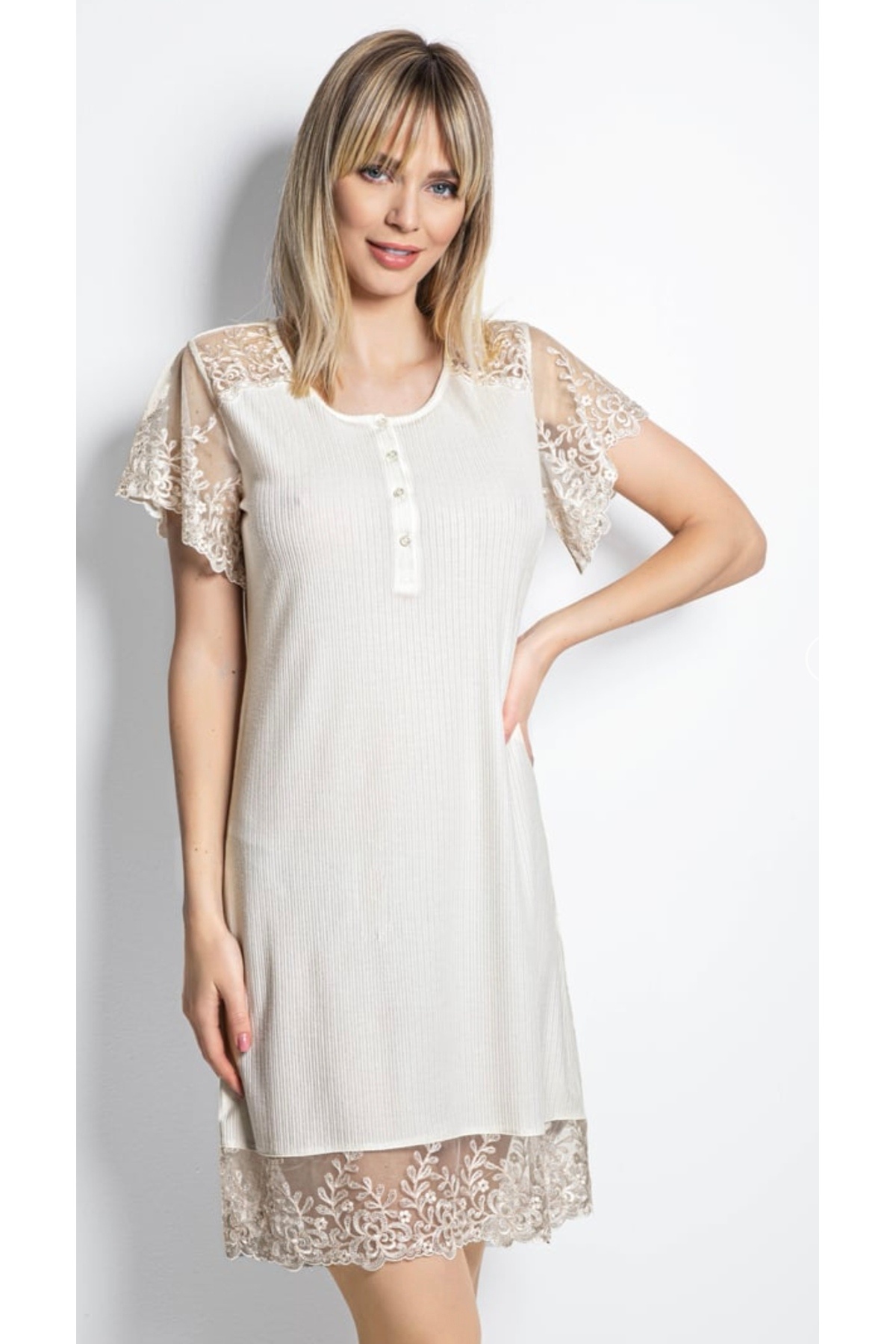 NightLove Monamise Önü Düğmeli Brode Dantelli Kısa Kollu Gecelik 19153