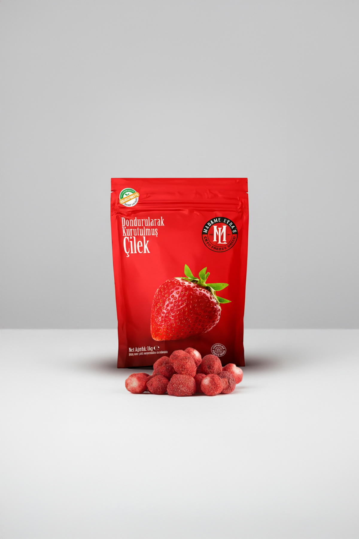 Madame Lyras Madame Lyra's Freeze Dried (Dondurularak Kurutulmuş) Bütün Çilek 16 g.