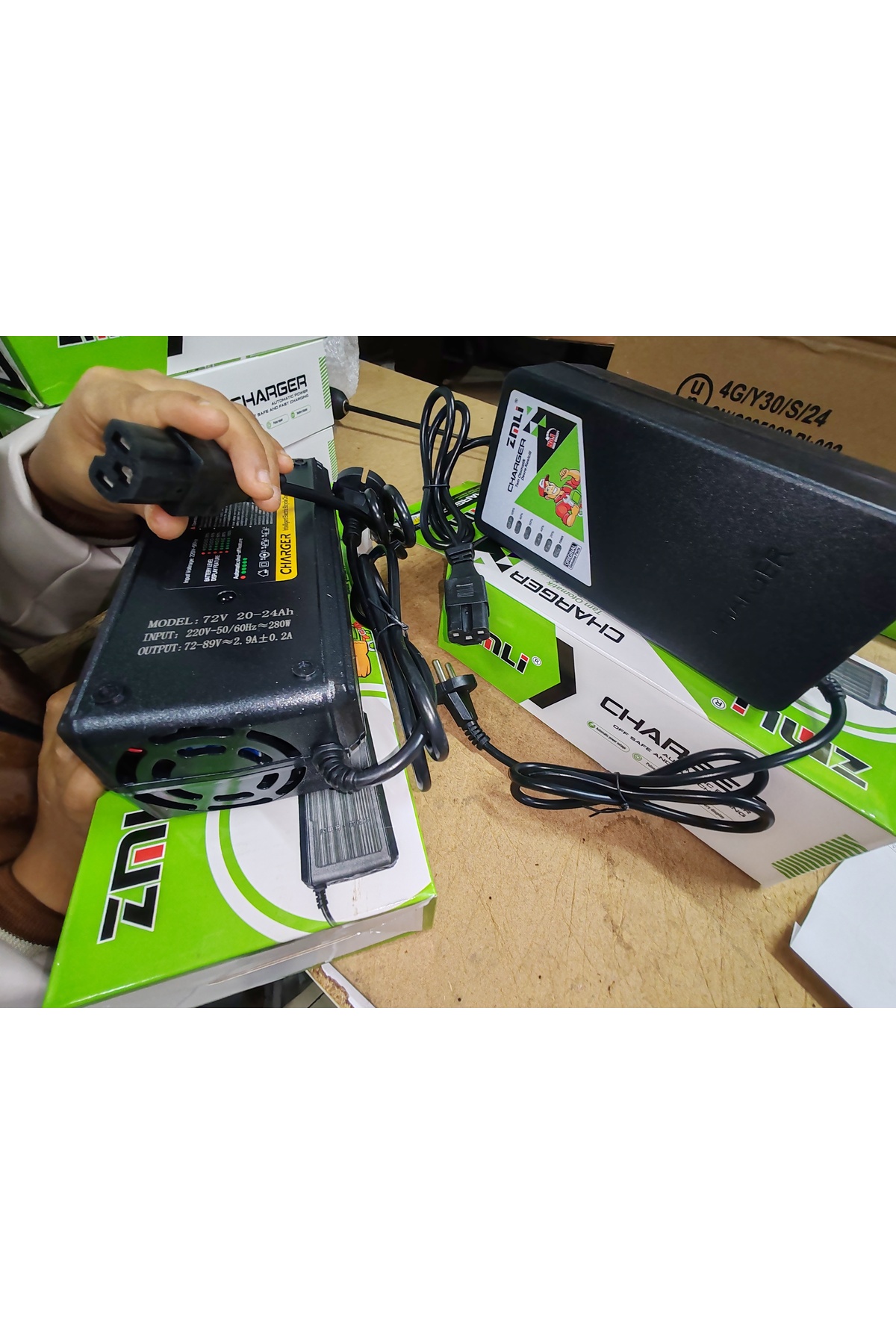 CHARGER EBİKE 72V 20AH-24 AH ŞARJ CİHAZI [ DEVRE KESİCİLİ 6 aklü