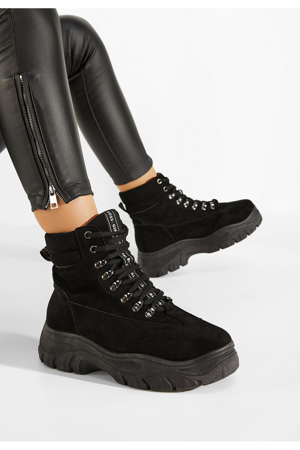 B T Shoes Čierne členkové tenisky dámske Onisa