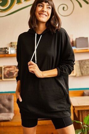 Kadın Siyah Sırtı Baskılı Oversize Sweatshirt CLE-519