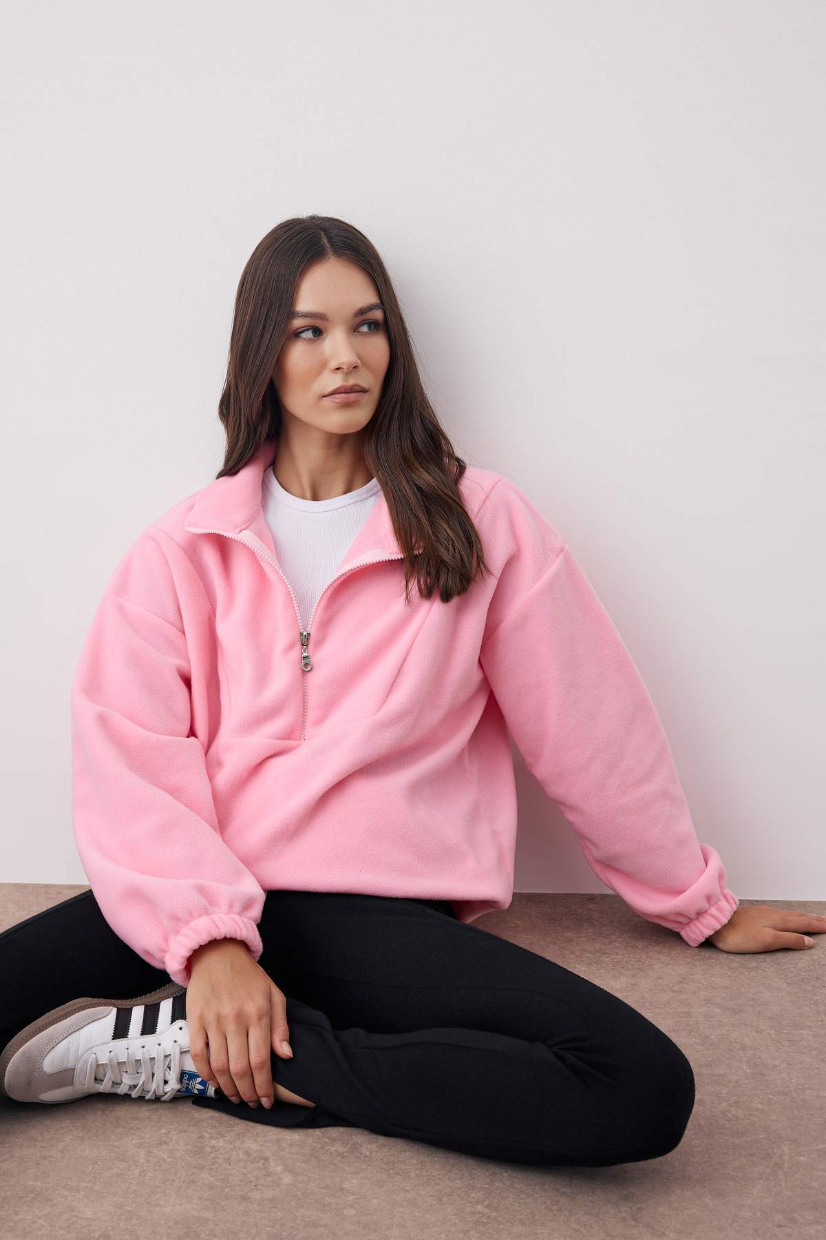 Trendyol Collection Jasnoróżowa bluza z polaru z zamkiem błyskawicznym i detalami TWOAW21SW0758