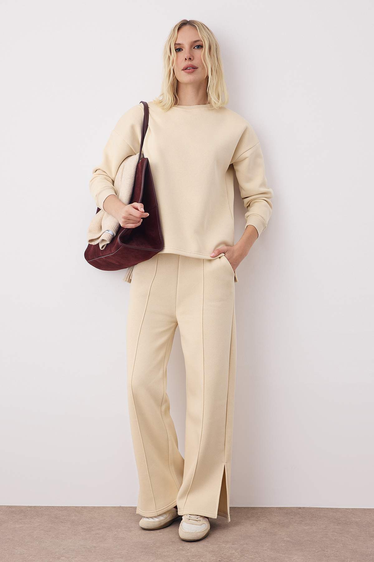 Trendyol Collection Stone Crew Neck Oversize/Široký střih Top Široká noha Spodní část Pletená Spodní - Top Suit TWOAW26AU00080