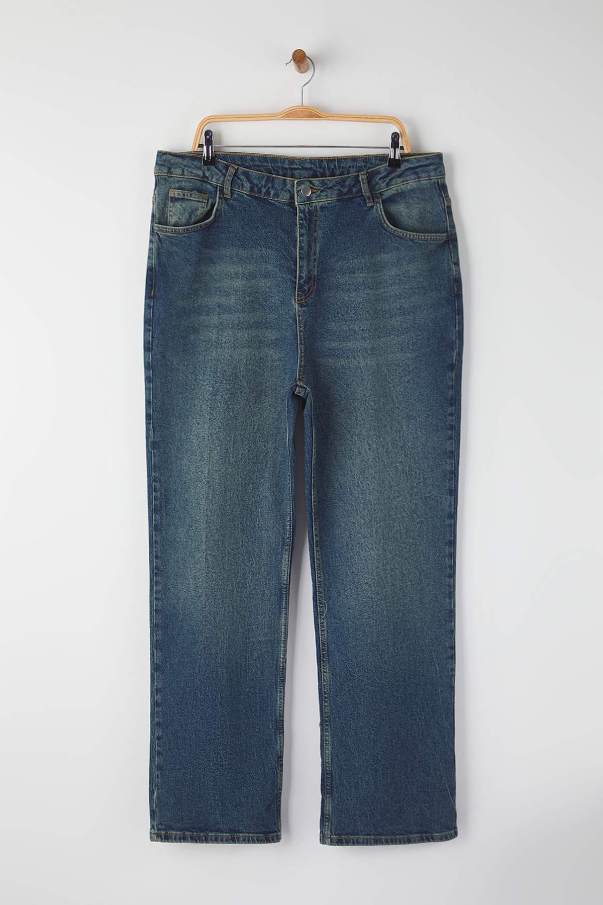 Trendyolmilla  Mavi Yüksek Bel Comfort/Orta Esnek Straight Fit Denim Büyük Beden Jeans TBBSS24CJ00051 - Görsel 5