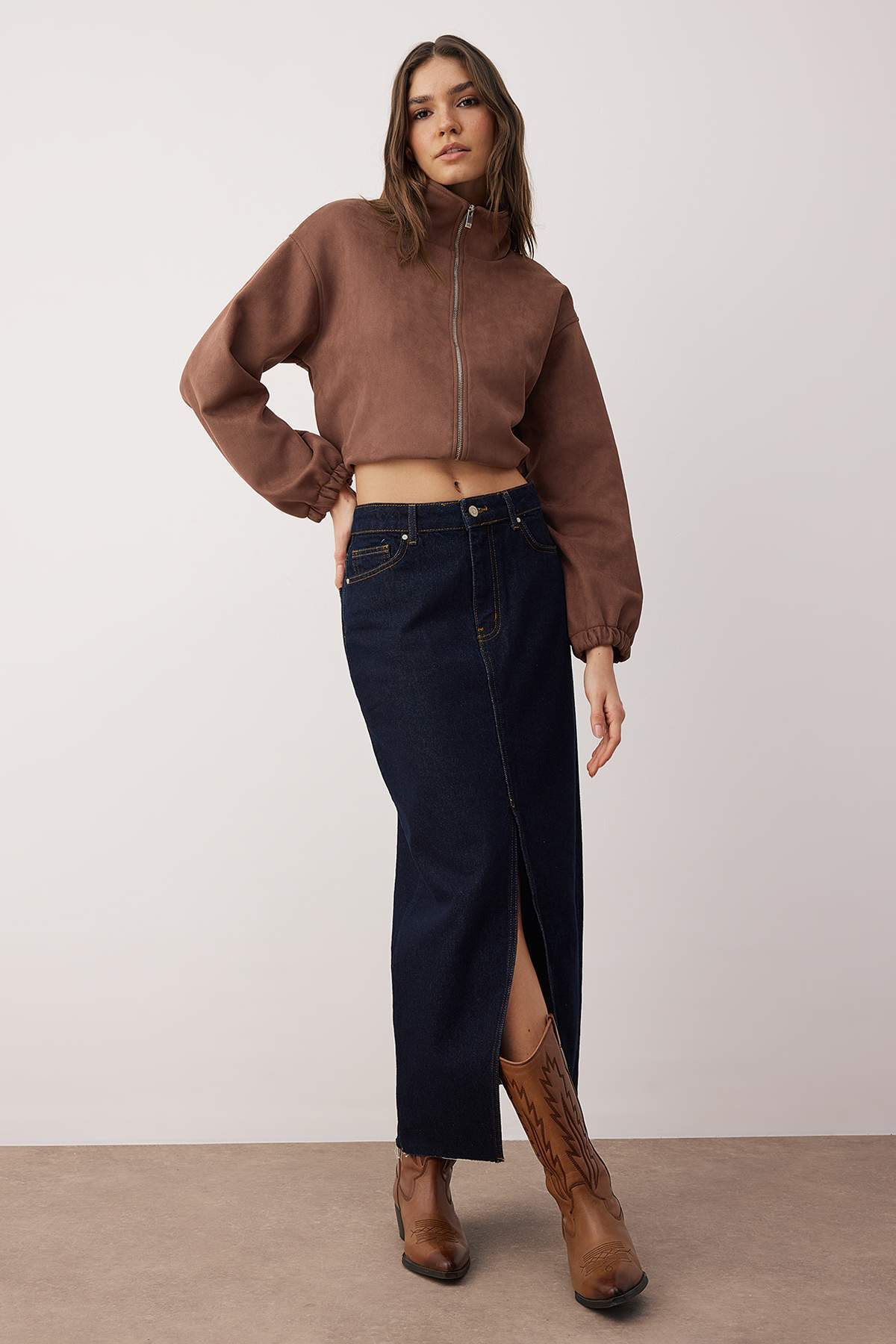 Trendyol Collection Udržitelná tmavě modrá Maxi džínová sukně - Slit Twoss23Et00290