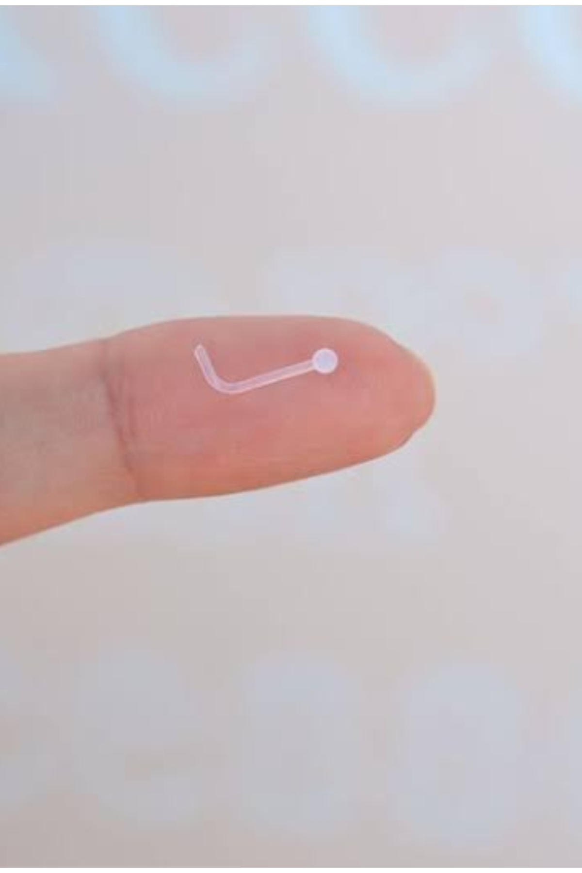 TakıConcept Antialerjik Şeffaf Bioplast Silikon Görünmez Burun Piercingi Hızma görsel 3