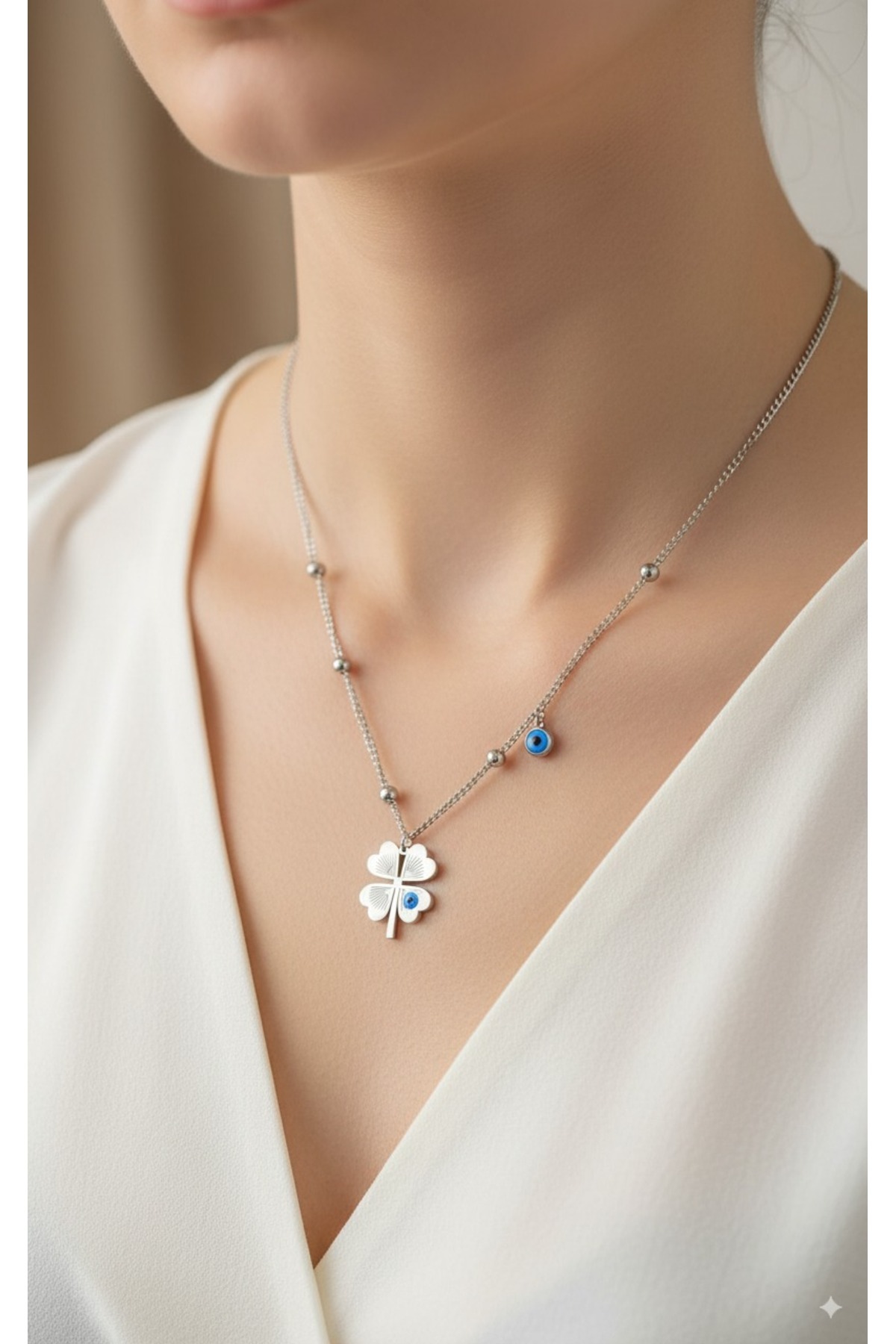 Dört Yapraklı Yonca Nazar Boncuklu Çelik Kolye 