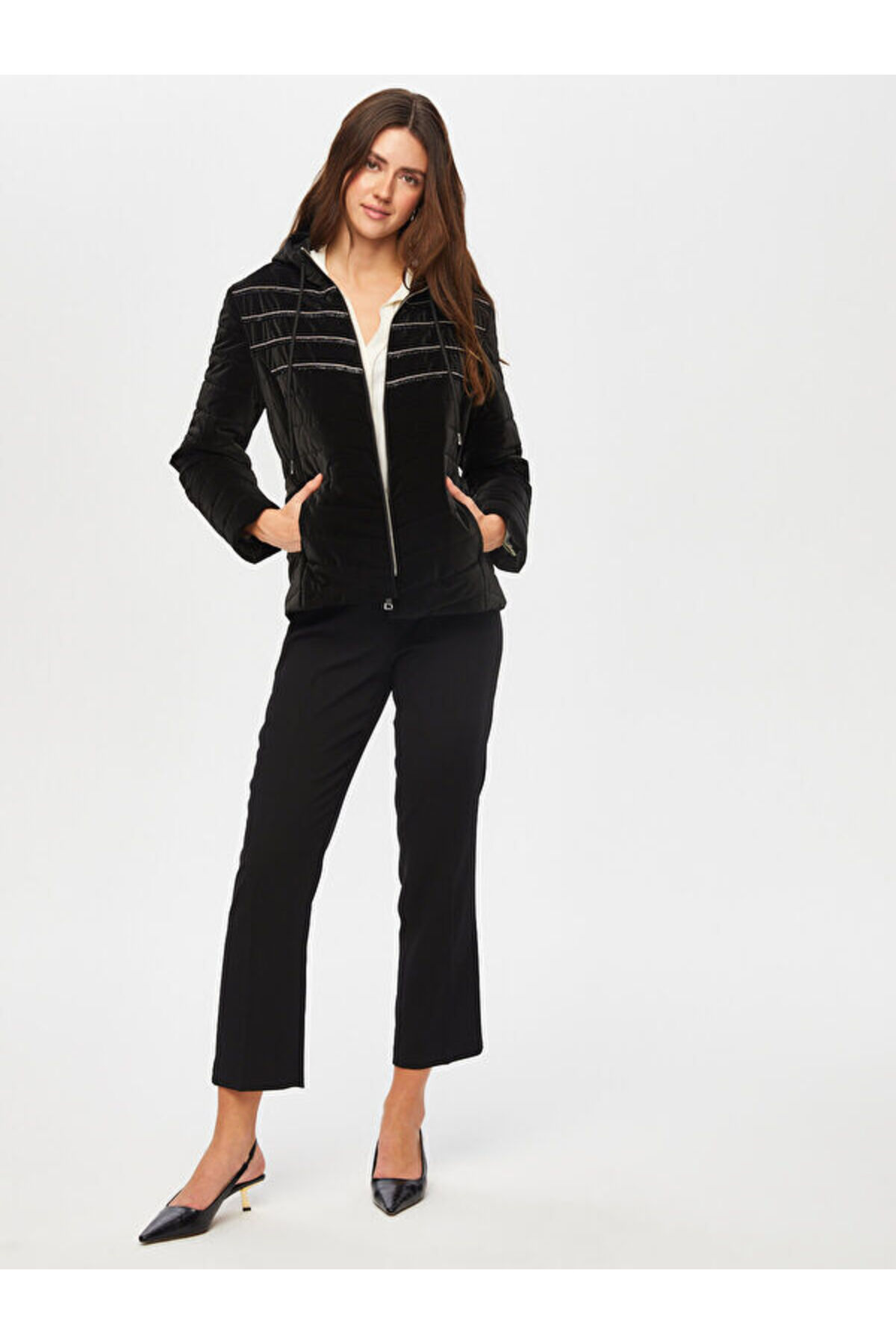 Faik Sönmez  Zincir Şerit Detaylı Kadife Görünümlü Kapitone Mont 005 - Görsel 2