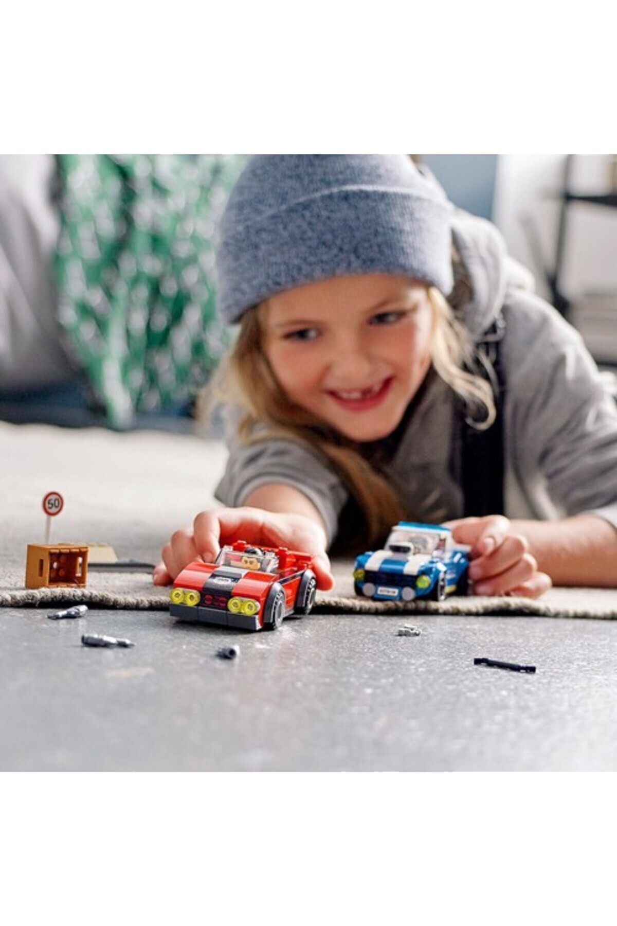 شهر ۶۰۲۴۲ پلیس بزرگراه بازداشت