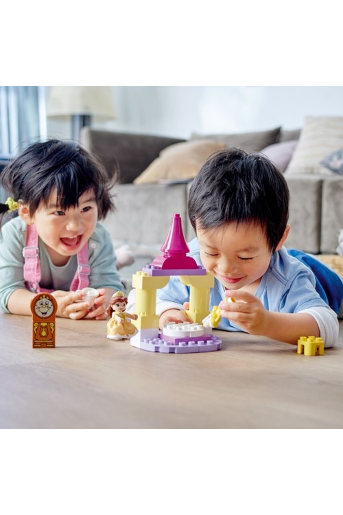 LEGO Duplo 10960 Belle's Ballroom fotoğrafı 4 (önizleme)