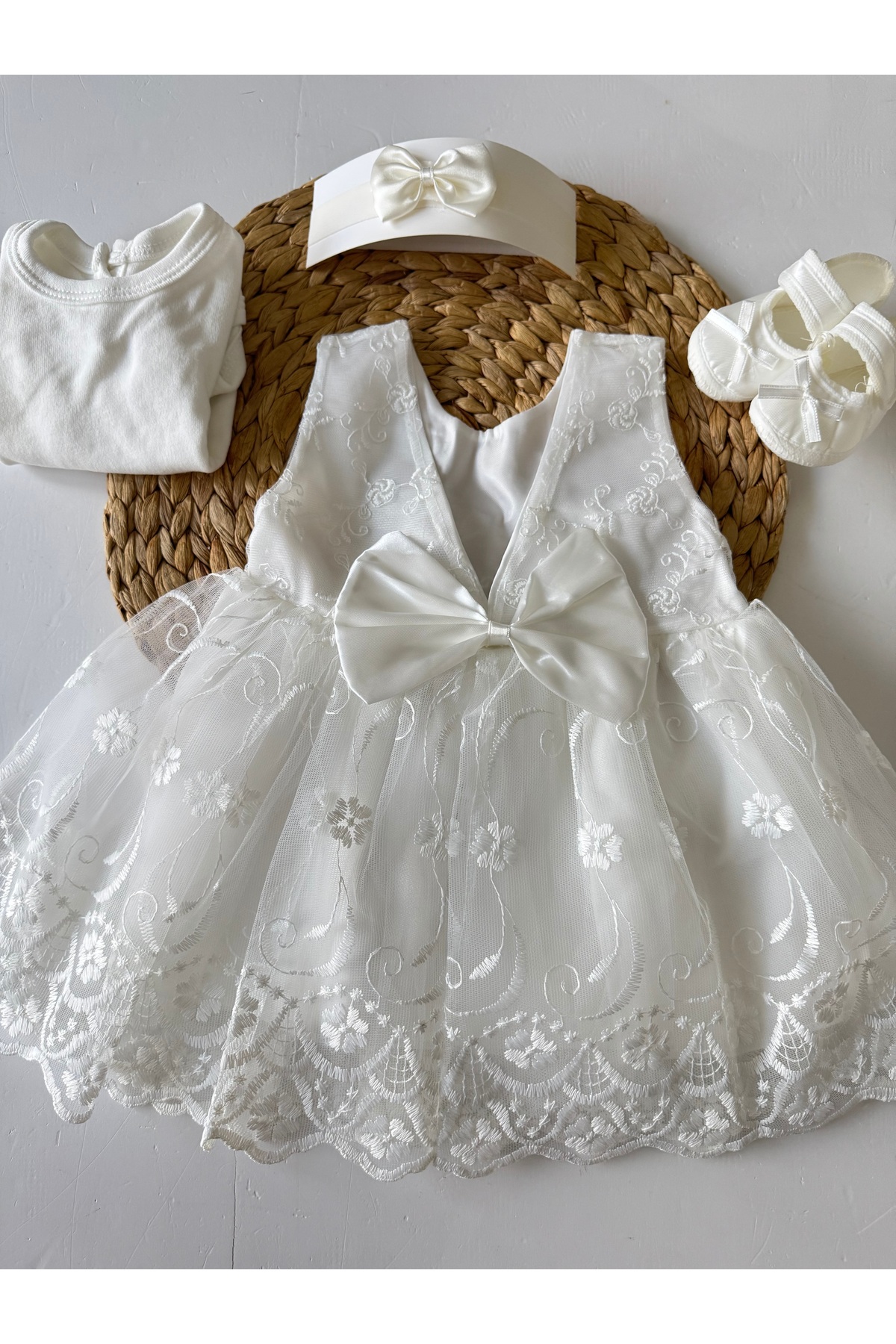 PİLEKİ BABY ( 4 Parça ) 0 4 Ay Yenidoğan Bebek Mevlüt Elbisesi Prenses Elbise Dantelli Kız Bebek Elbisesi fotoğrafı 2 (önizleme)