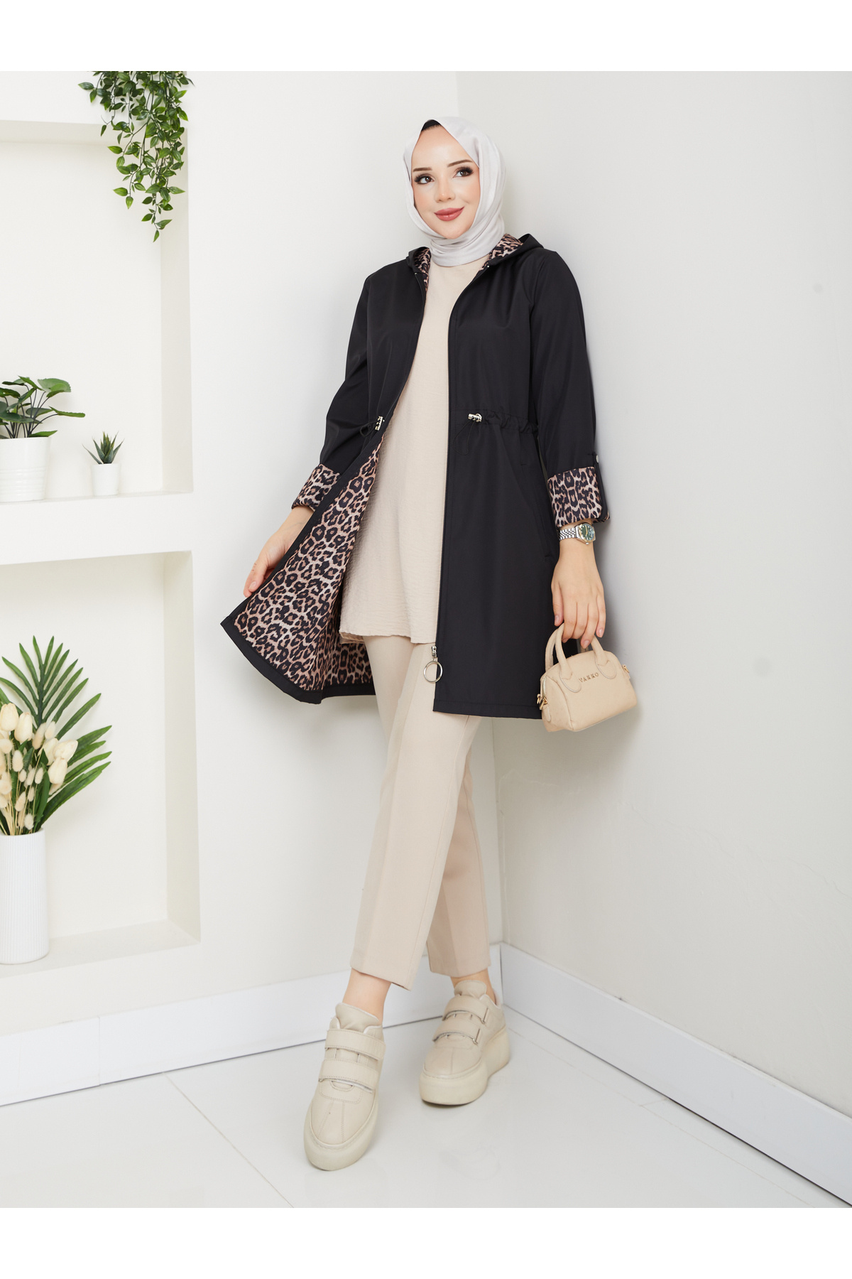 RACE FASHİON Leopar Desenli Bondit Kumaş Beli Lastikli Kapşonlu Su Geçirmez Trençkot RC905010