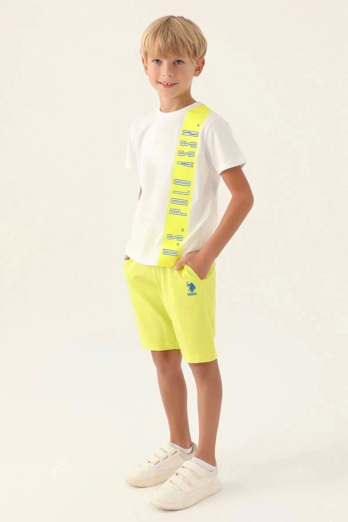 یو اس پولو ست برمودای پسرانه طرح راه راه U.S. Polo Assn دارای مجوز