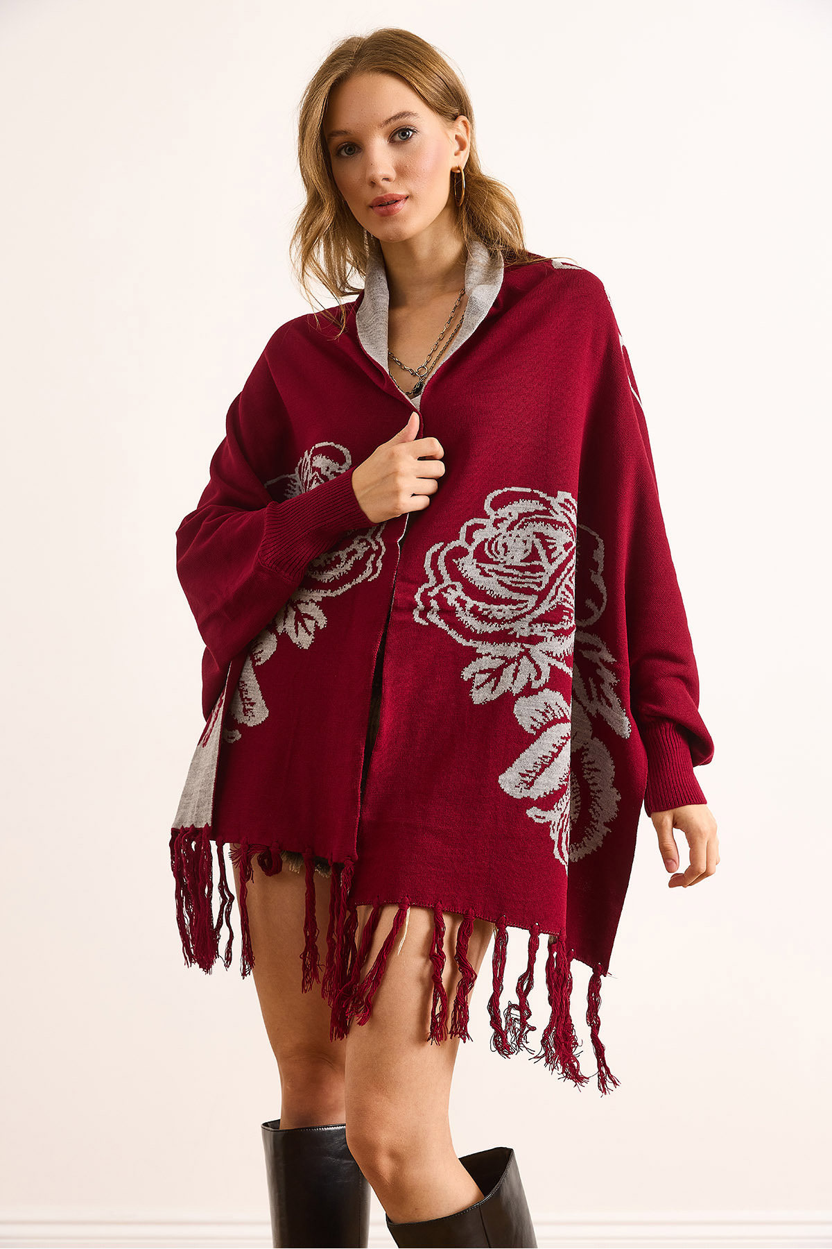 Olalook Kadın Bordo Gül Desenli Saçaklı Panço Hırka HRK-19000383 görsel 5