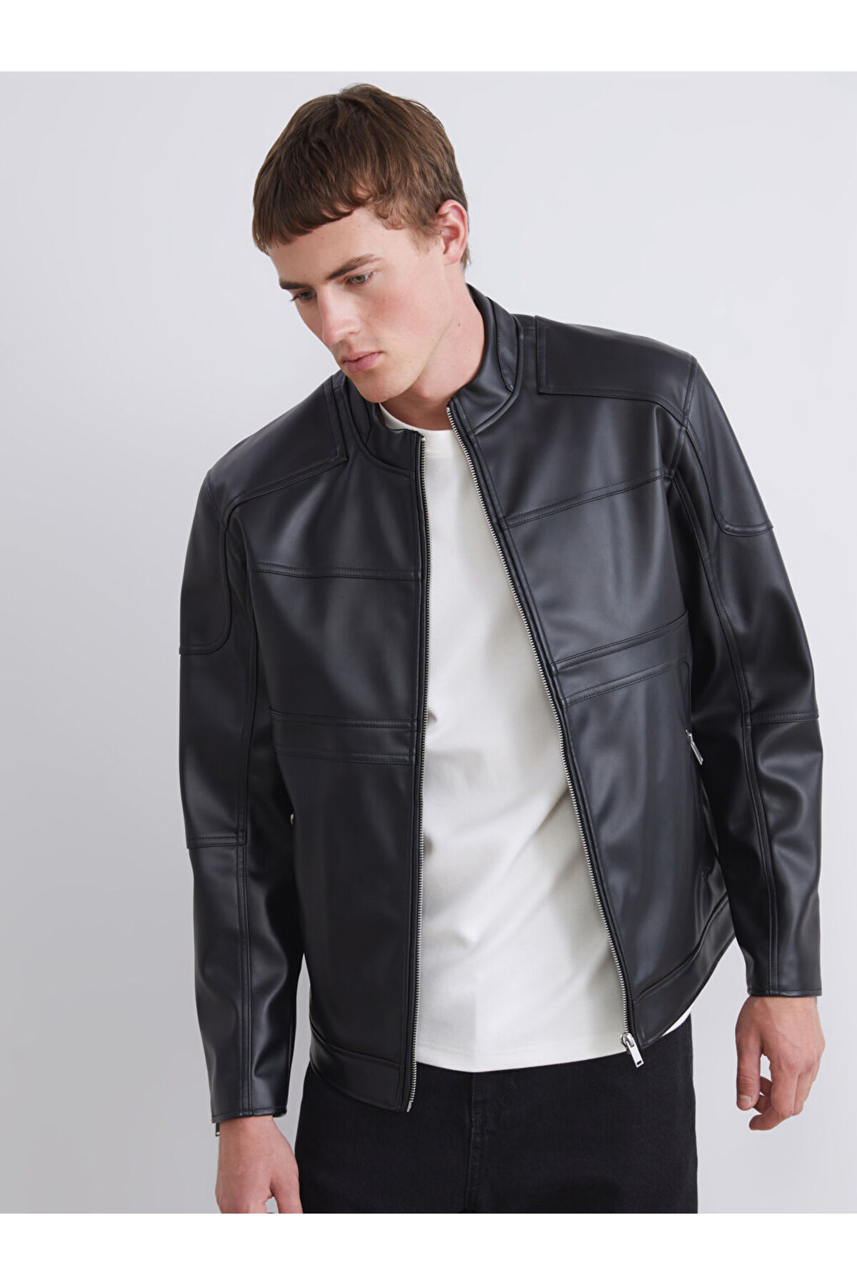 کاپشن ال سی وایکیکی W53561Z8-CVL-10112025