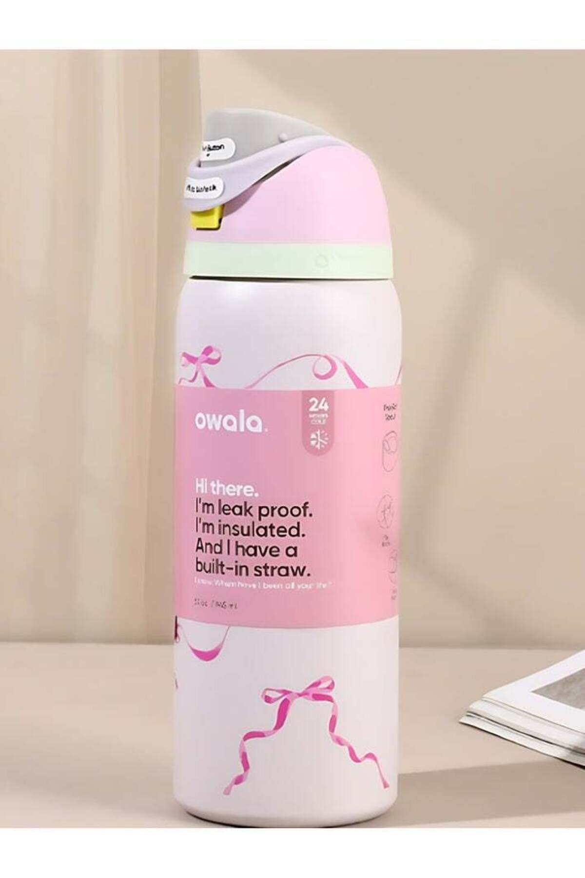 限定品　owala ピンク リボン　完売 Owala FreeSip Double Insulated Stainless Steel Water Bottle, 32 oz