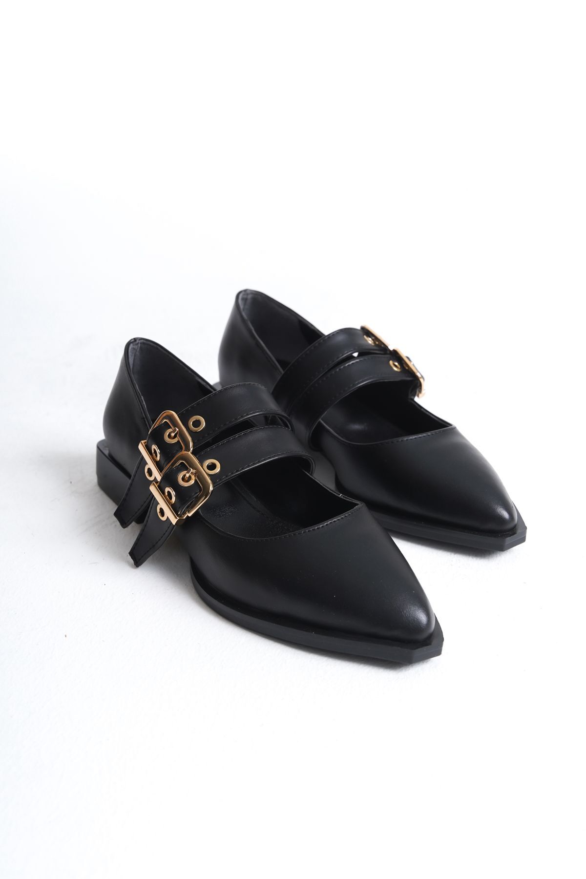 Elegance Siyah Tokalı Kadın Babet Loafer